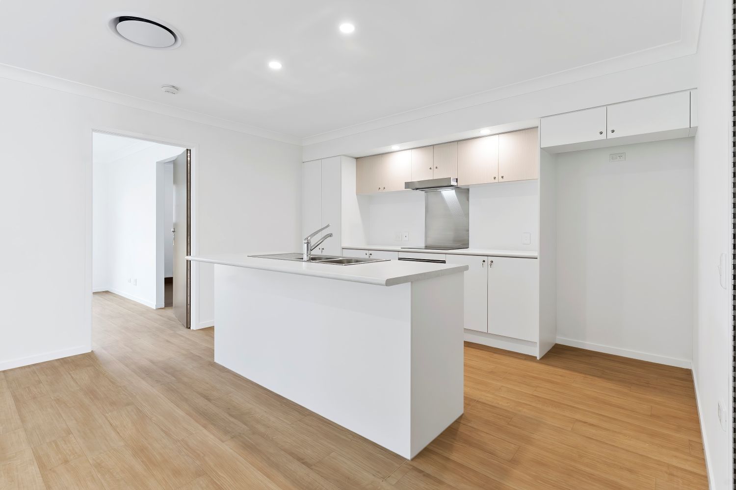 Urangan, Hervey Bay Qld - Robust Duplex (Villa Two) — Home image 25