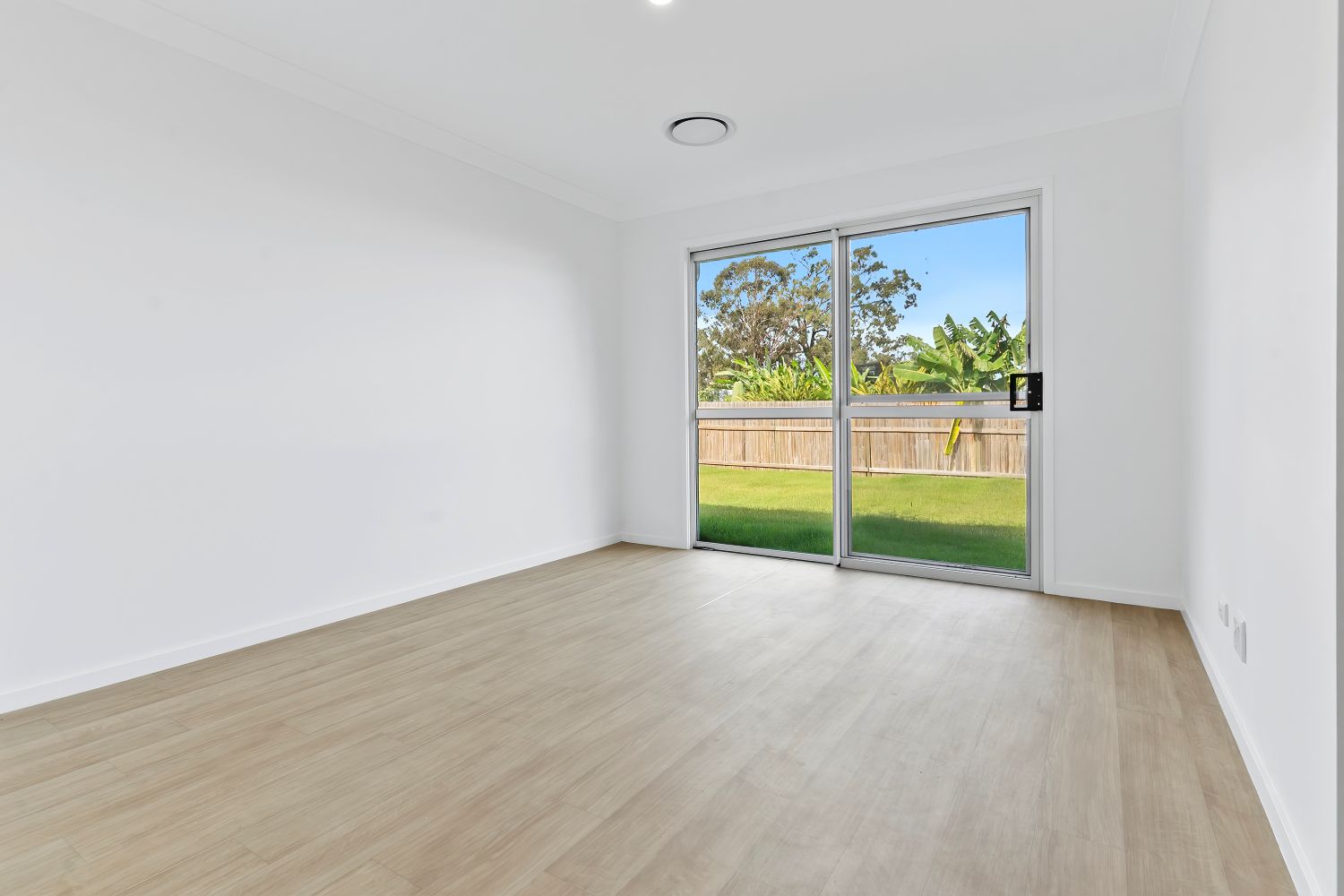 Urangan, Hervey Bay Qld - Robust Duplex (Villa Two) — Home image 36