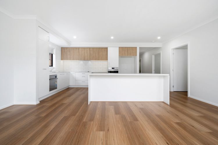 Spacious 3-Bedroom HPS Property - Jevon Street, Mambourin — Home image 8