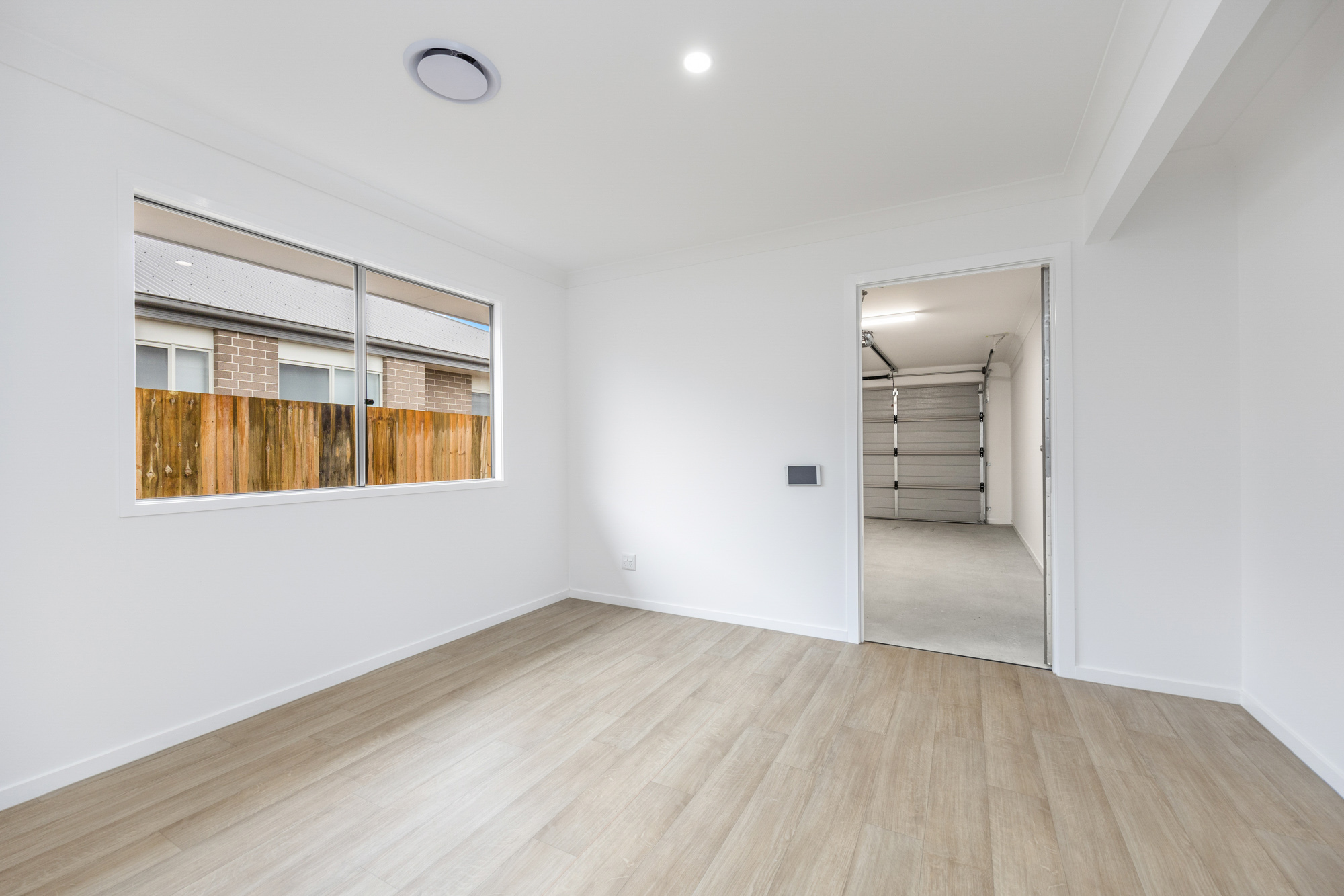 15 Frederick Cct, Eli Waters QLD 4655 — Home image 5