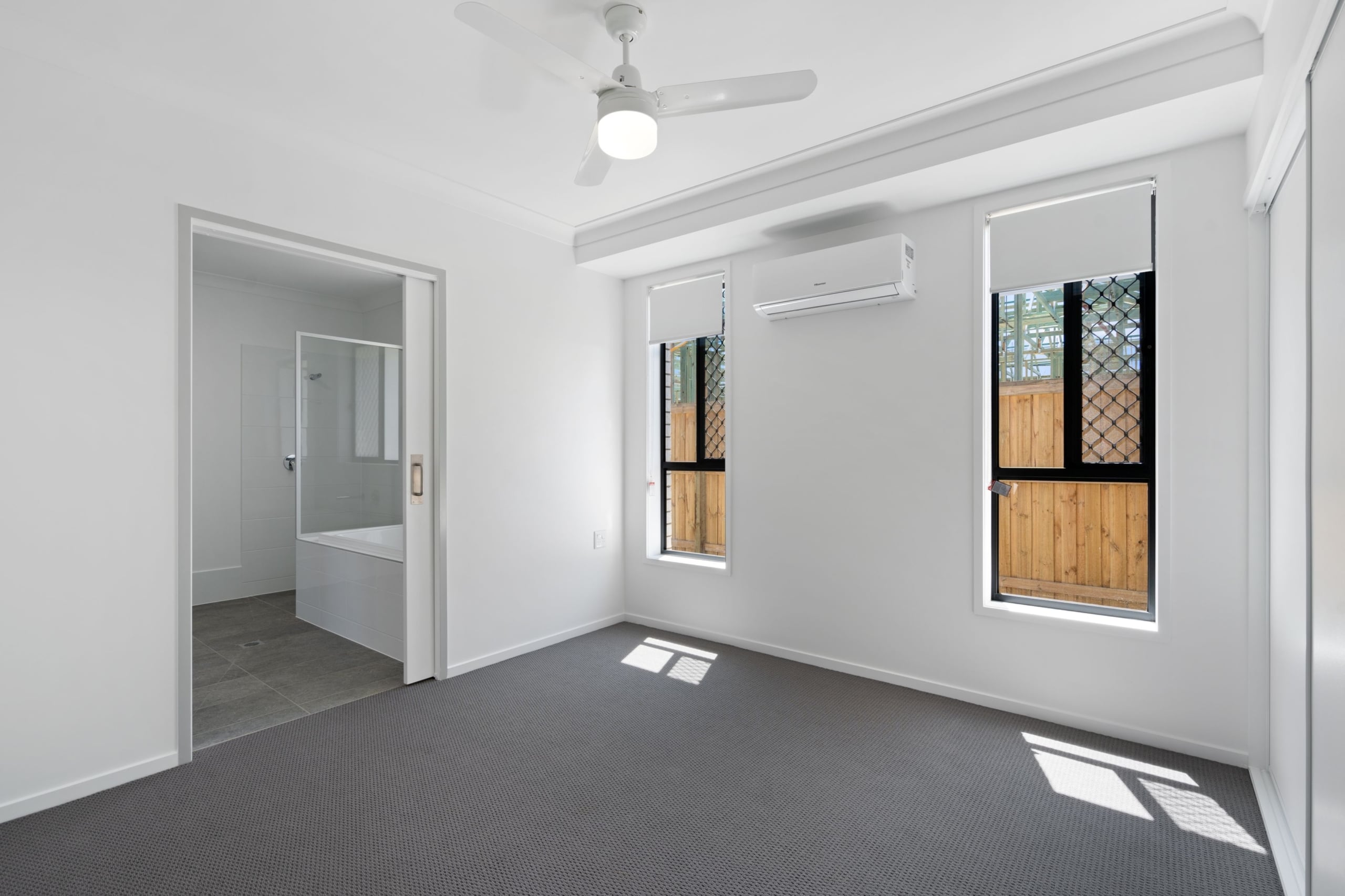 Gleneagle, Beaudesert Qld - Improved Livability House — Home image 5
