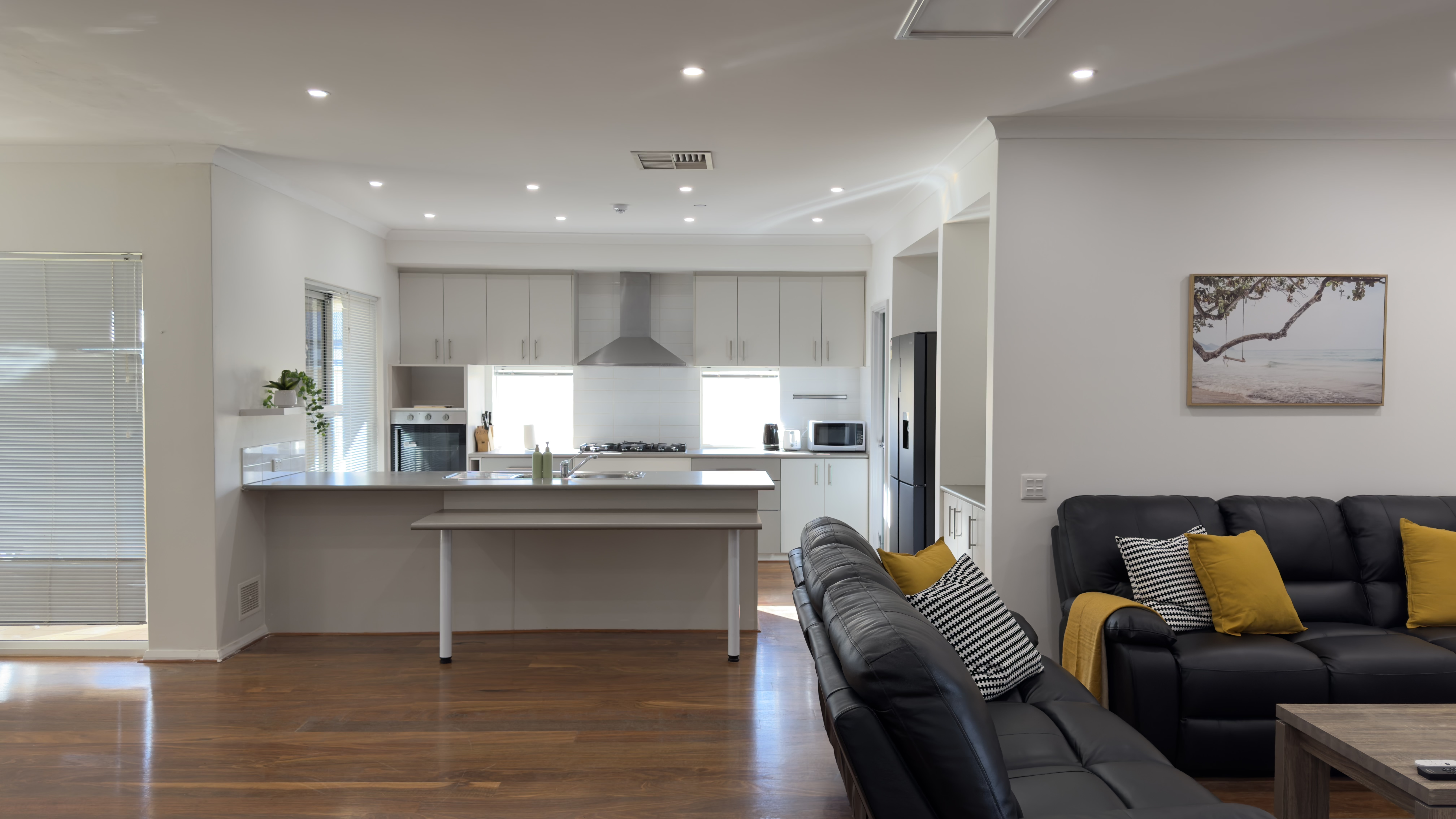 Fully Accessible SIL Home in Mandurah for STA/Respite, MTA, Longterm — Home image 4