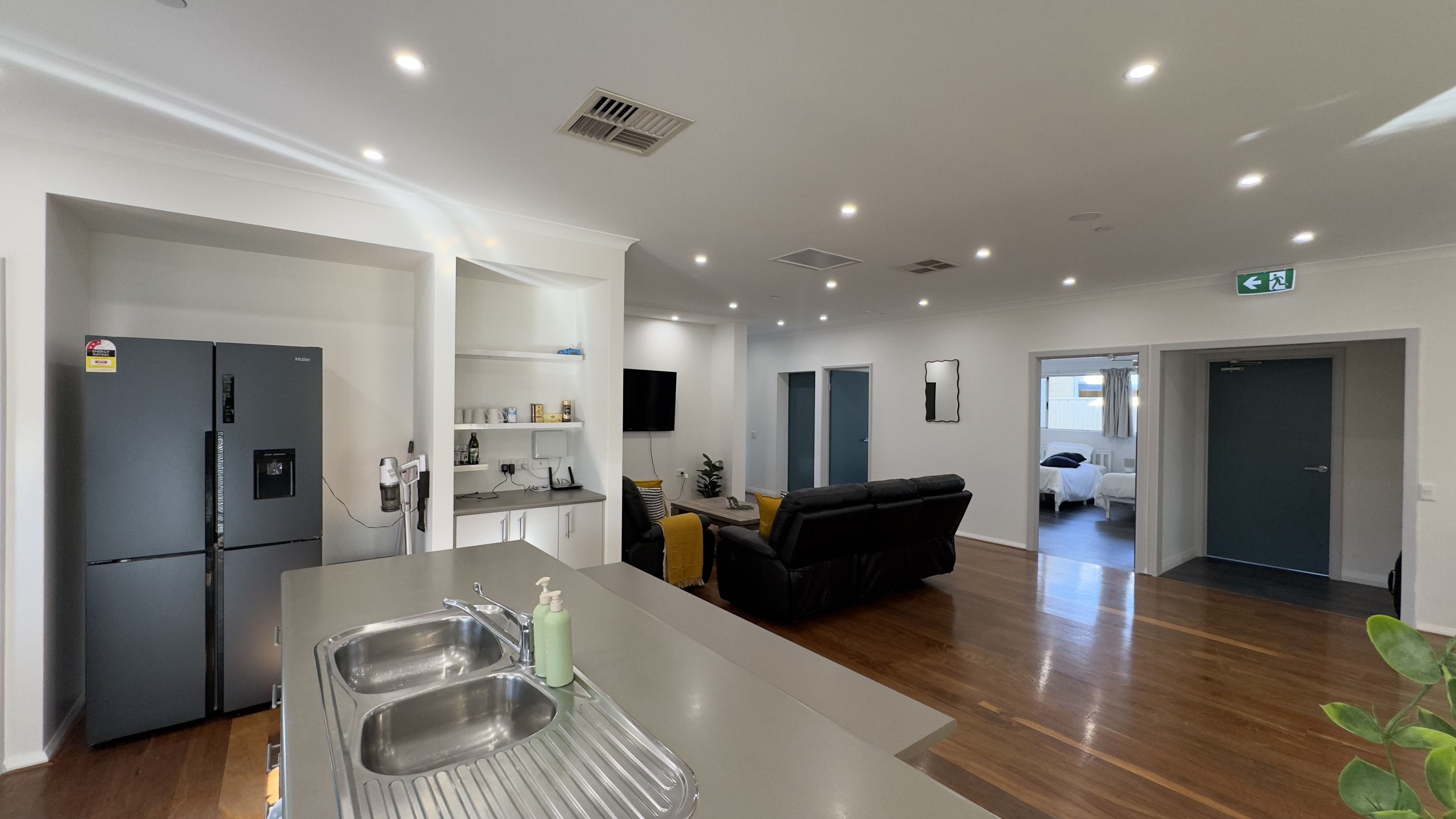 Fully Accessible SIL Home in Mandurah for STA/Respite, MTA, Longterm — Home image 17