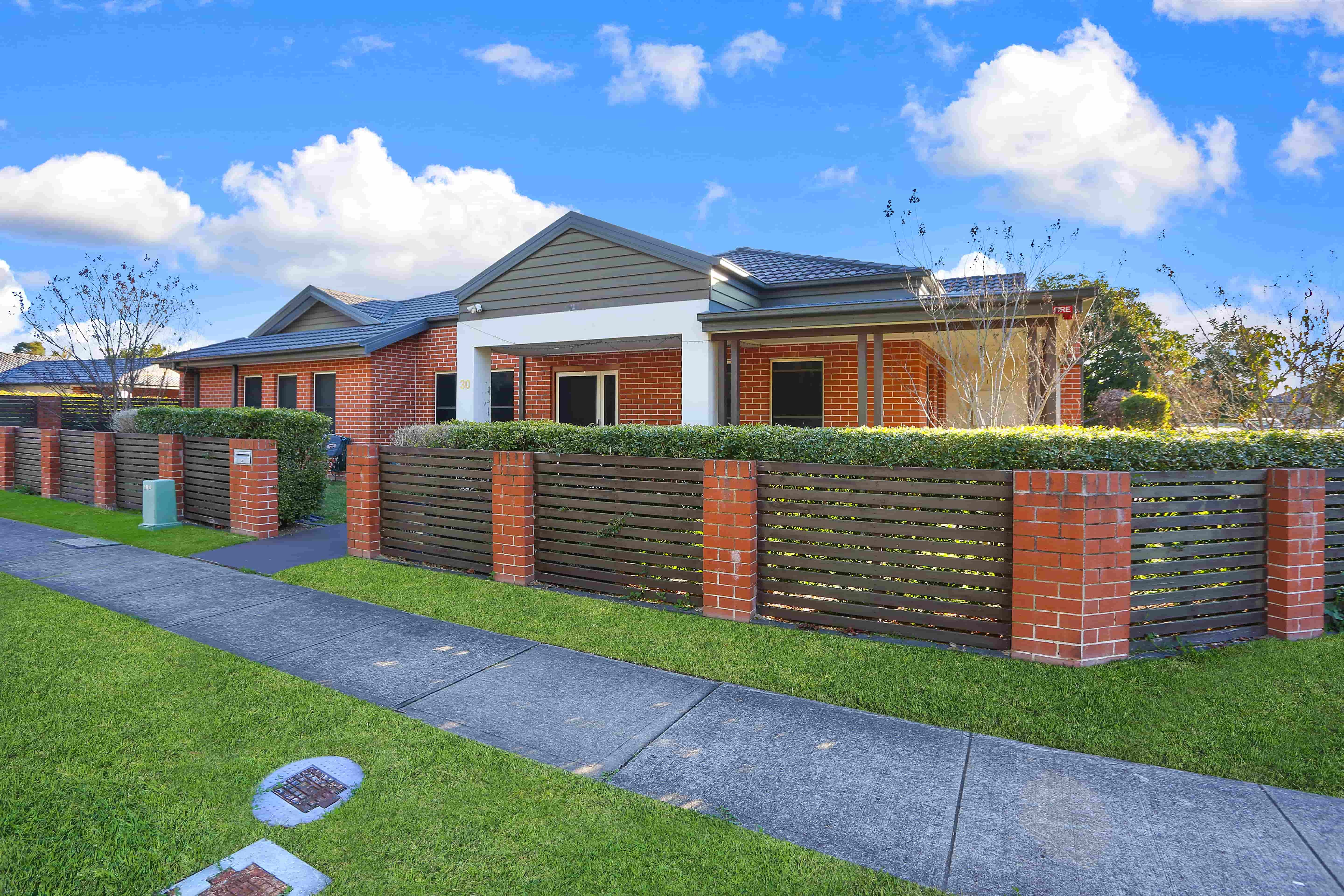 The Ponds - Modern, accessible disability home. — Home image 6