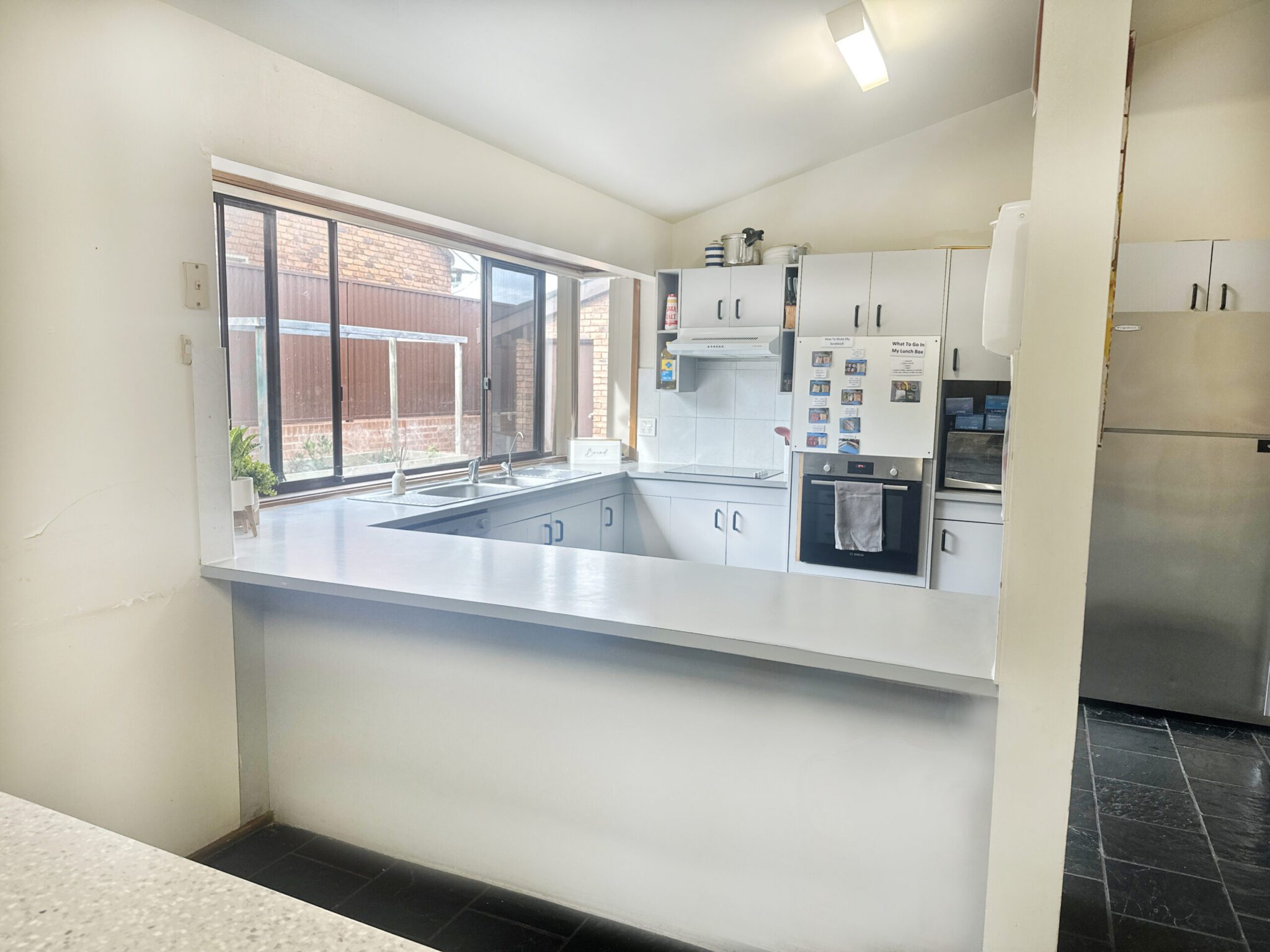 Modern light filled home — Home image 8