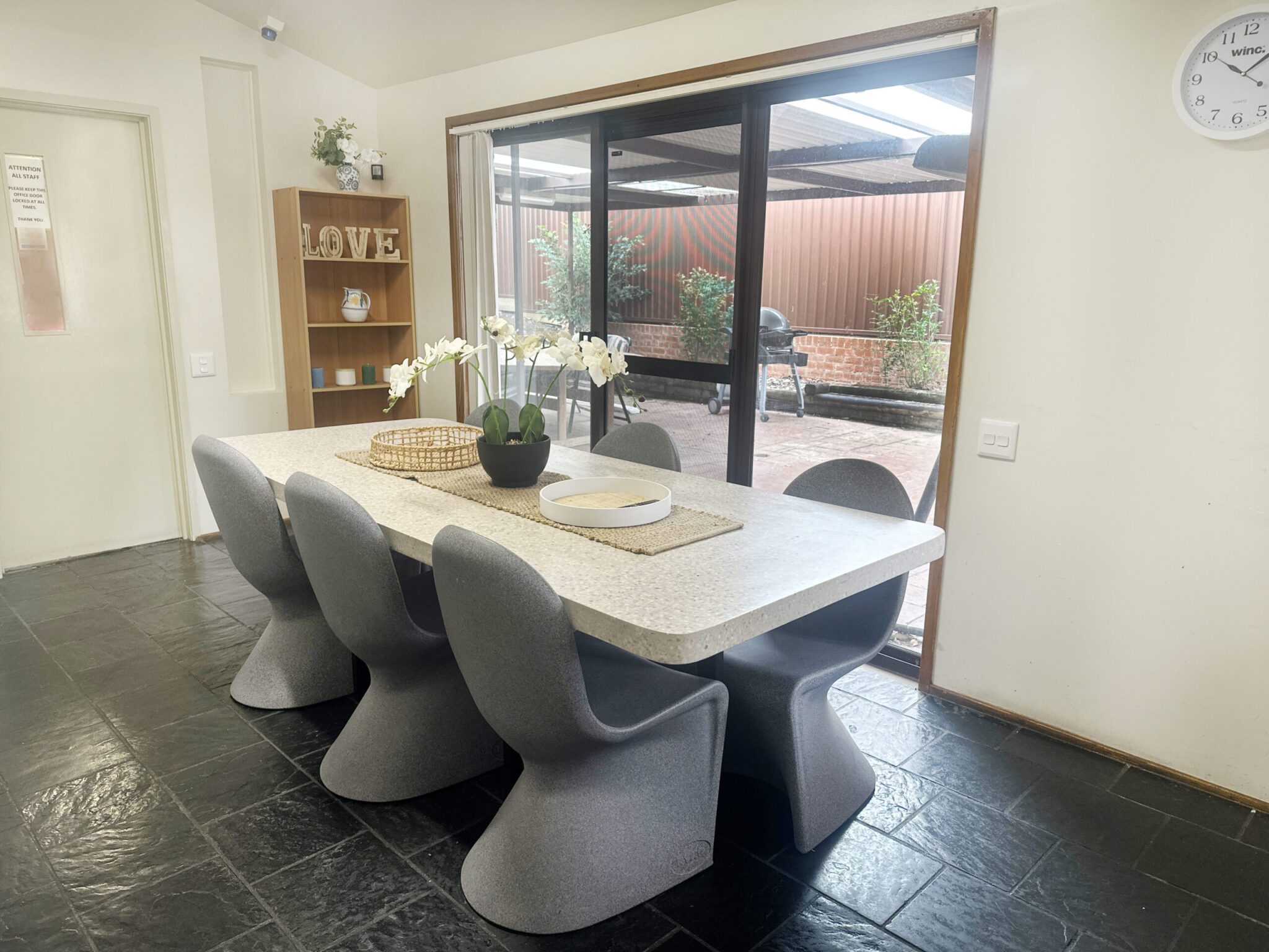 Modern light filled home — Home image 9