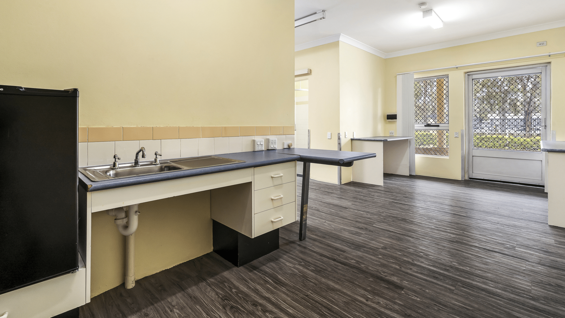Chester Hill – Private unit within shared all male home — Home image 4