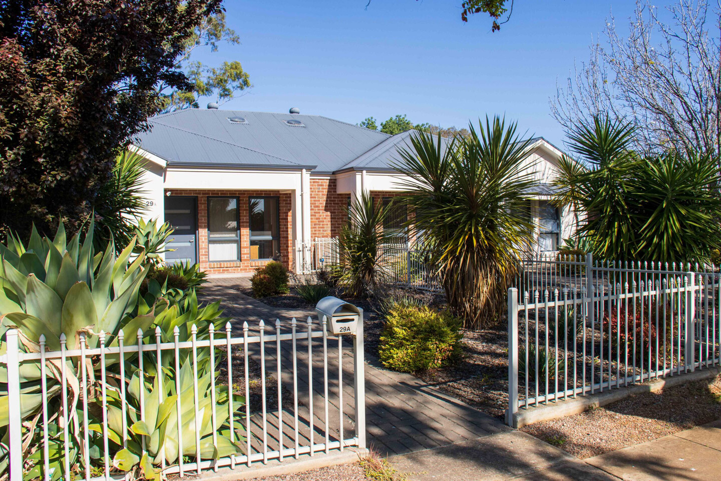 Elizabeth Grove in Elizabeth Grove