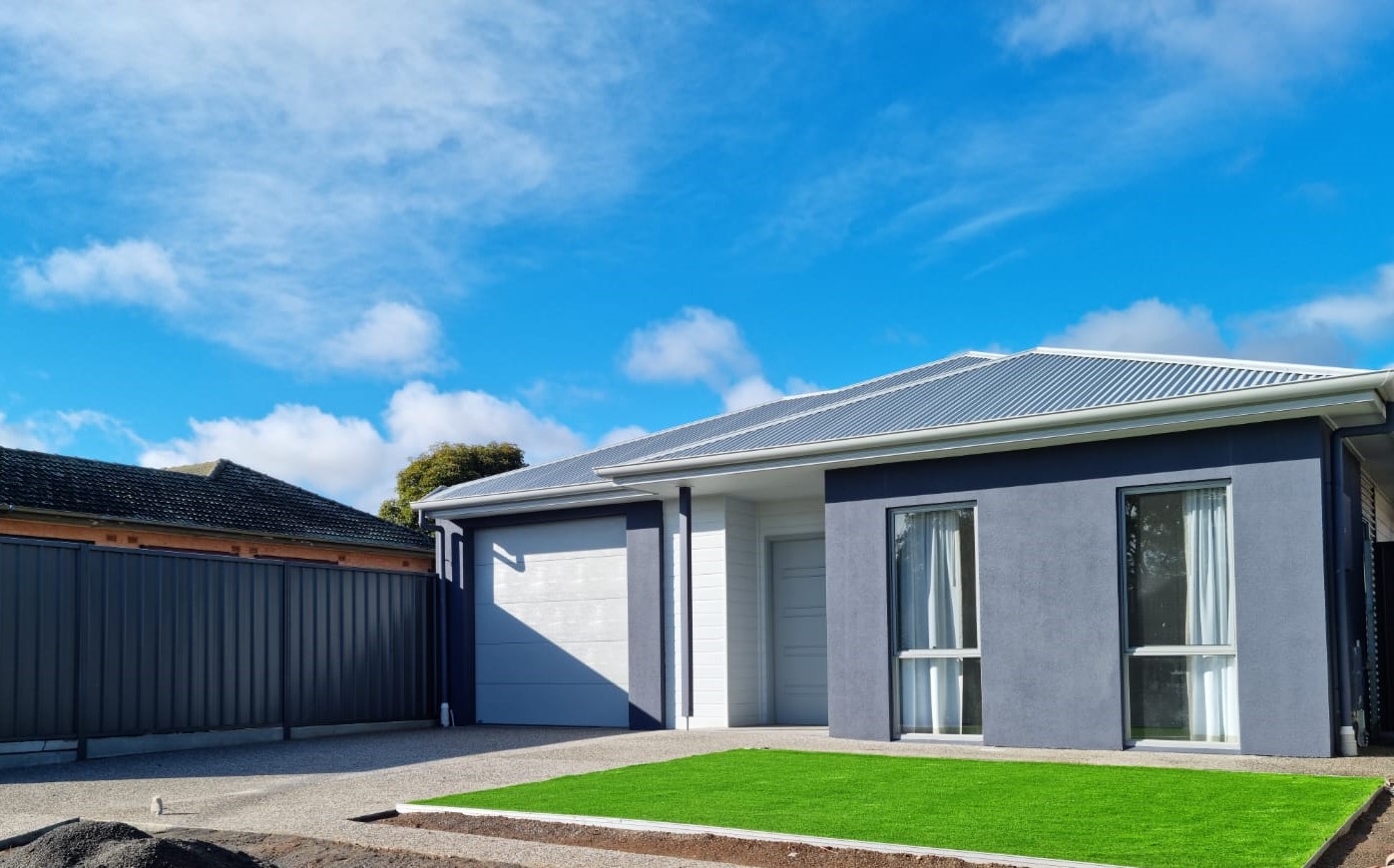 Beautiful 3 Bedroom SDA house in Almond Grove, Morphett Vale. in Morphett Vale