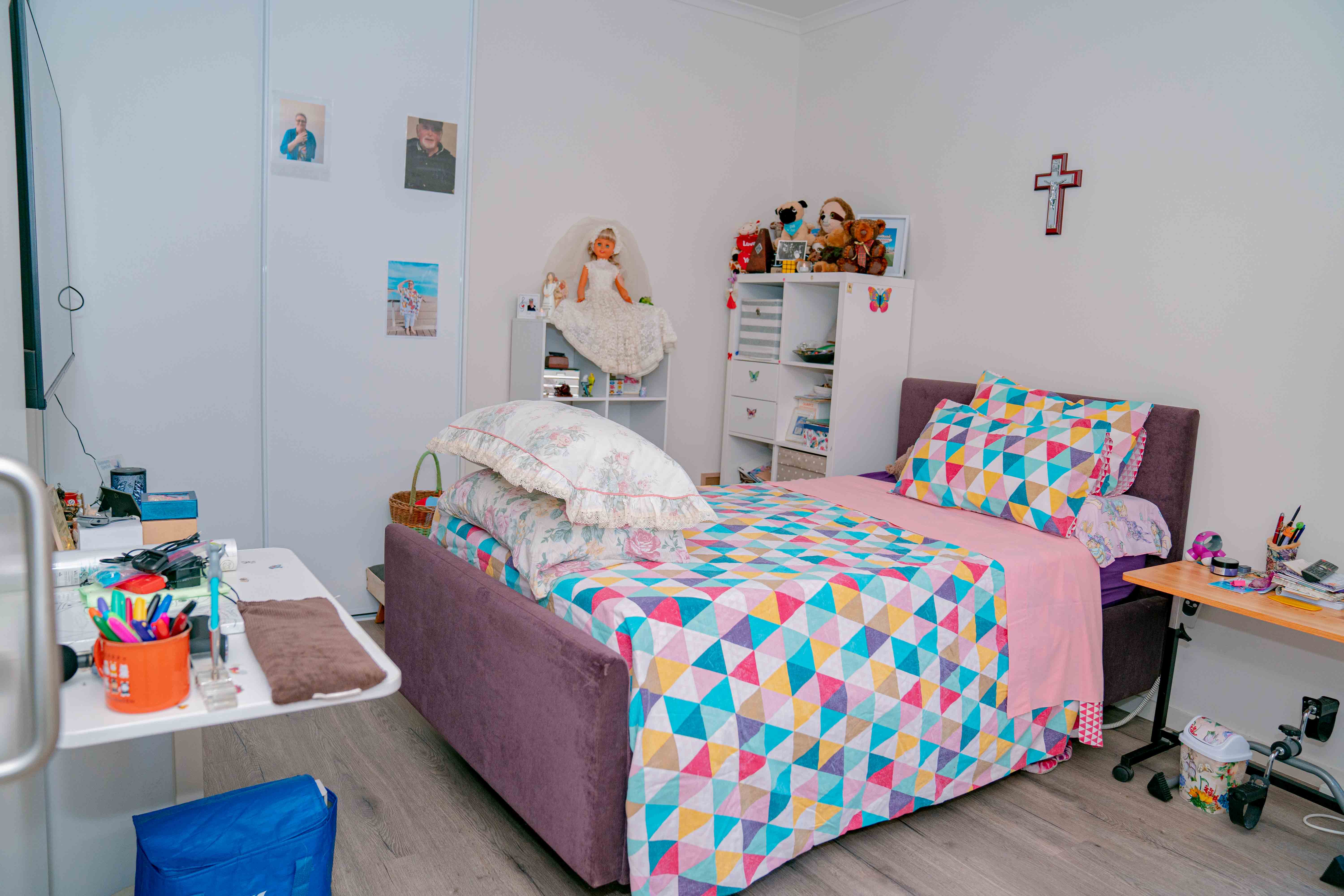 Beautiful 3 Bedroom SDA house in Almond Grove, Morphett Vale. — Home image 2