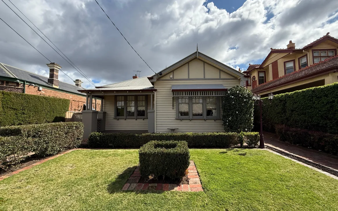 Beautiful Accessible SIL Home in Moonee Ponds in Moonee Ponds