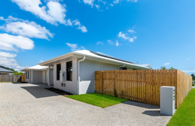 2/45 Buchanan Street – Mount Louisa — Home image 3