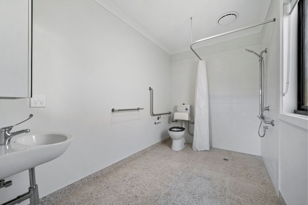 Modern 3-Bedroom HPS - Kenning Road, Tarneit VIC — Home image 8