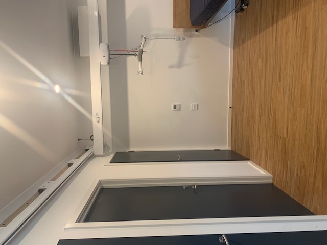 Lovely housemates looking for a new lady to join them - 3 bedroom SDA — Home image 6