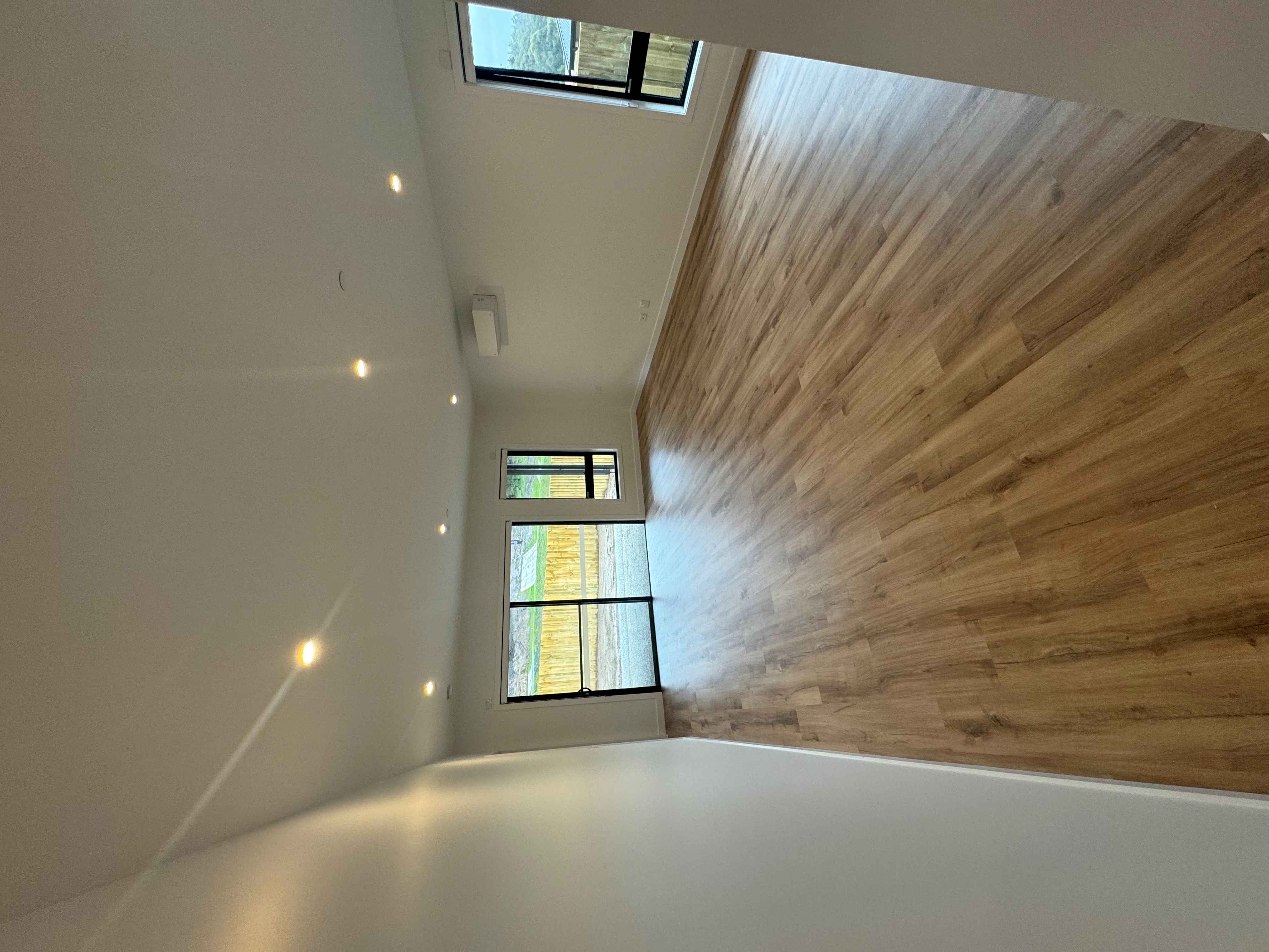 Claremont – 1 Vacancy — Home image 3