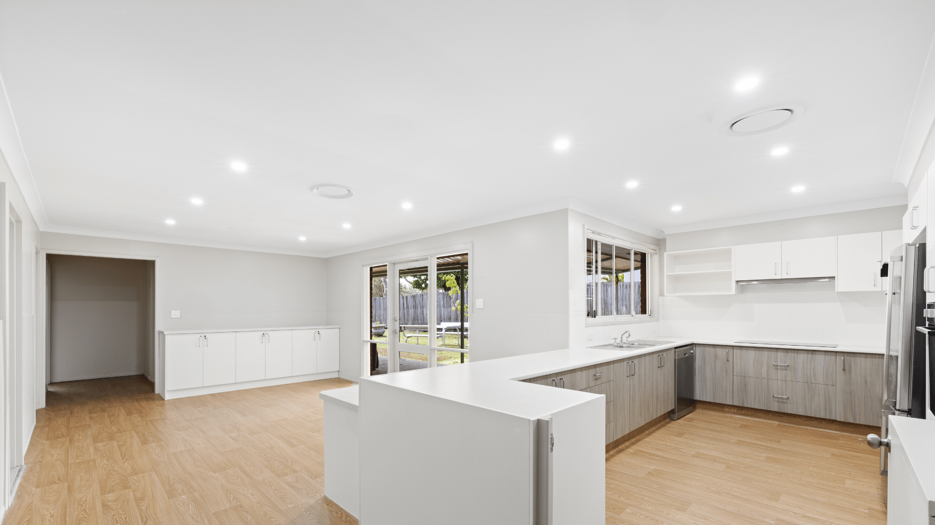 Hornsby Heights – shared 5-bedroom all male home — Home image 3