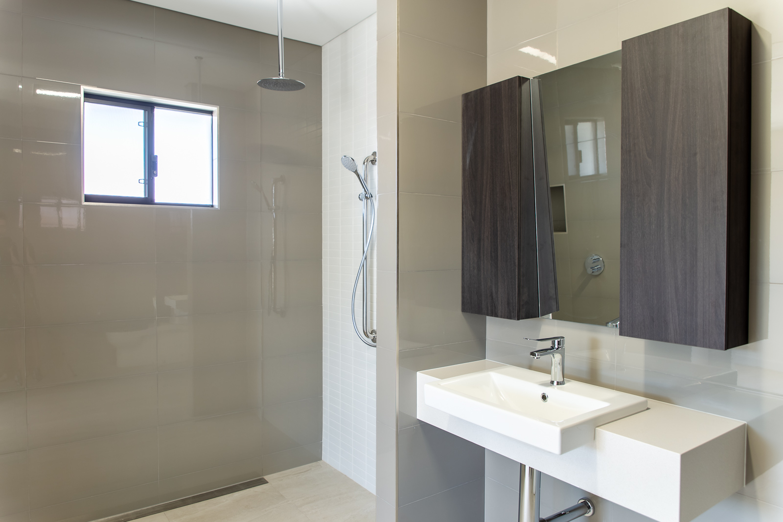 Spacious Two Bedroom Home for Sharing in a Prime Location (x2) Disability Accommodation — Home image 6