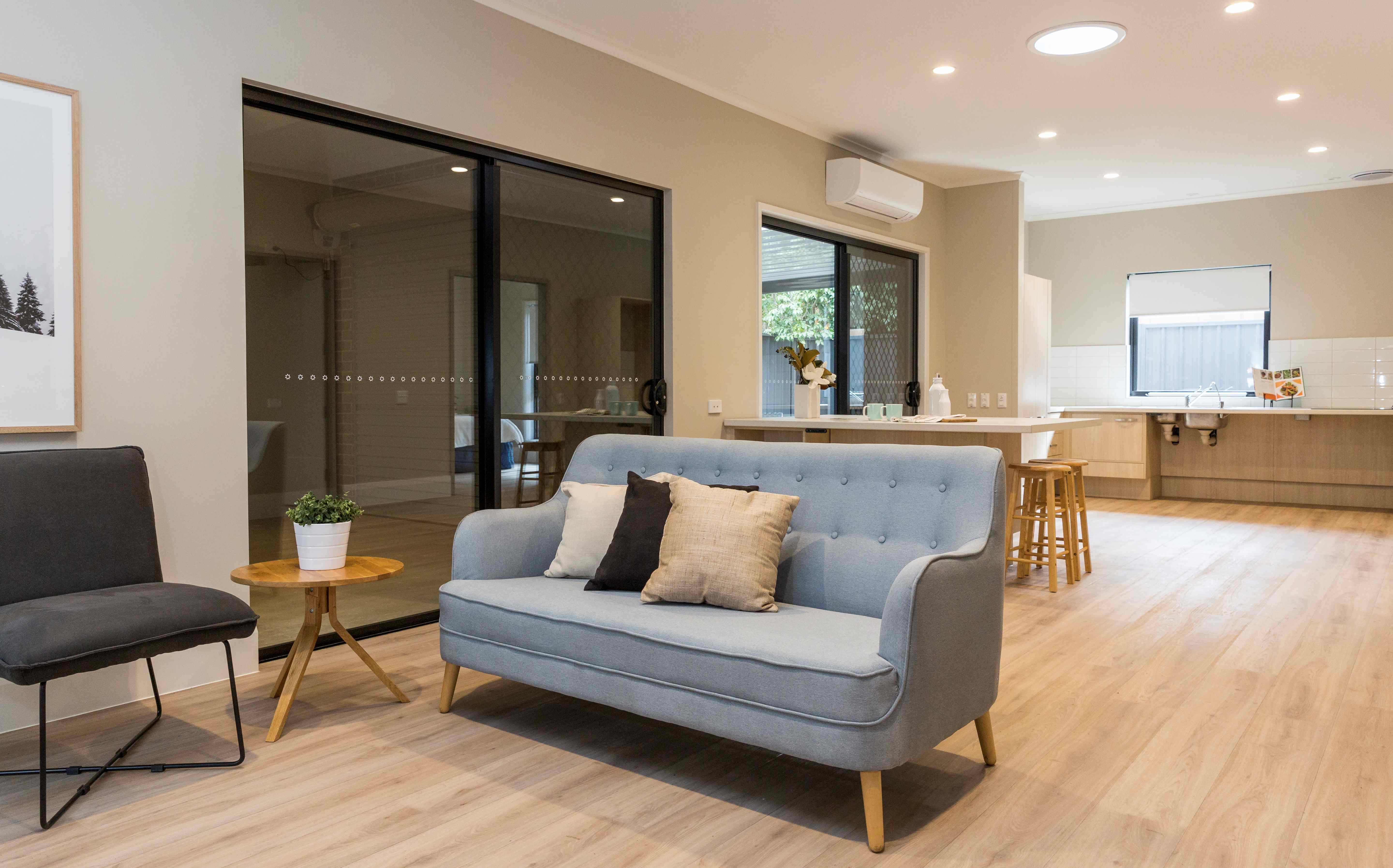 Single-Occupancy Whole 2 Bedroom Villa in Salisbury — Home image 7