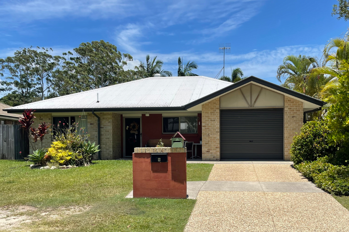 Live your best life near Noosa Beach. Discover a vibrant coastal lifestyle. in Tewantin