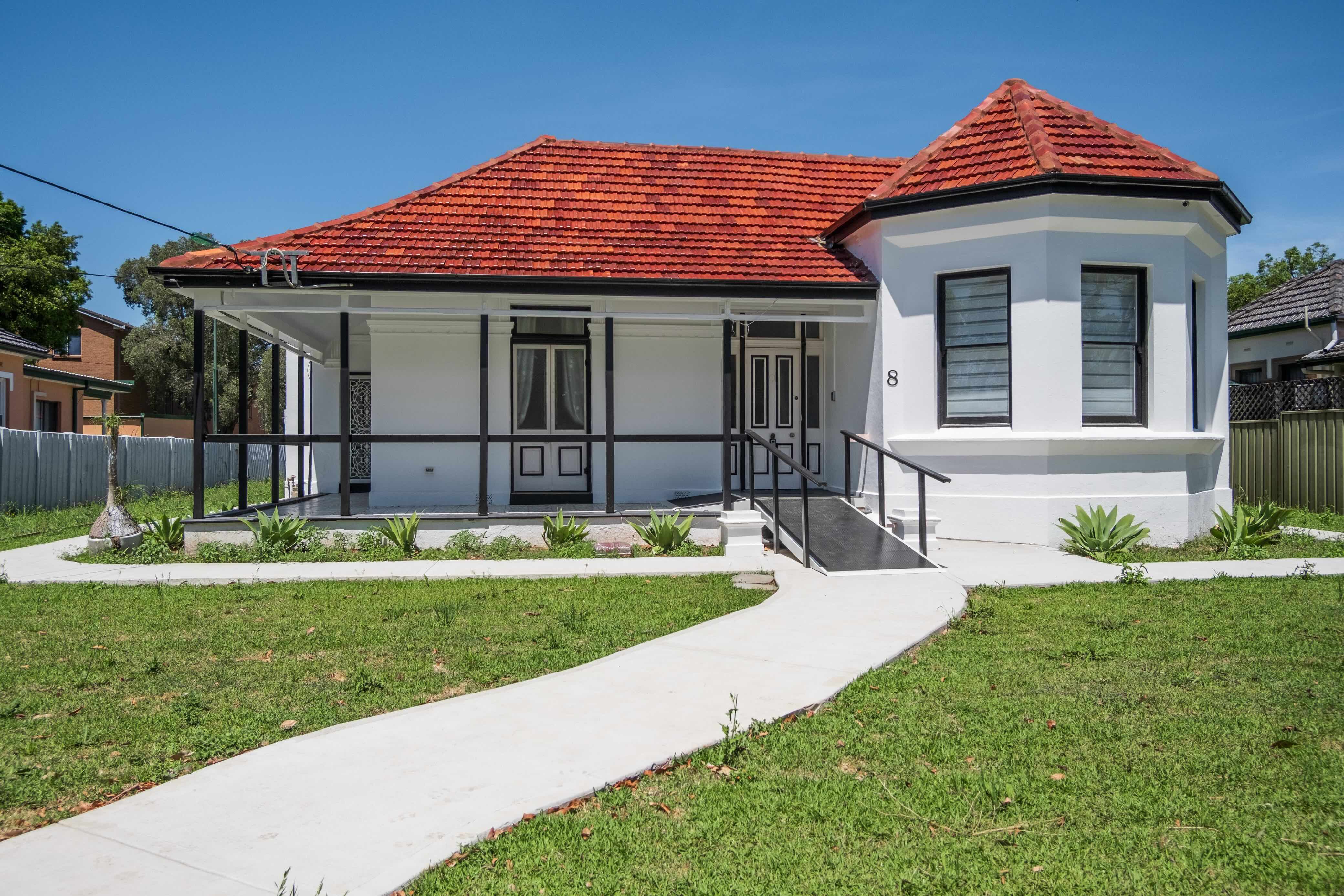 Strathfield - Lovely Spacious Home w/ Large Rooms, 24hr Care — Floorplan 1