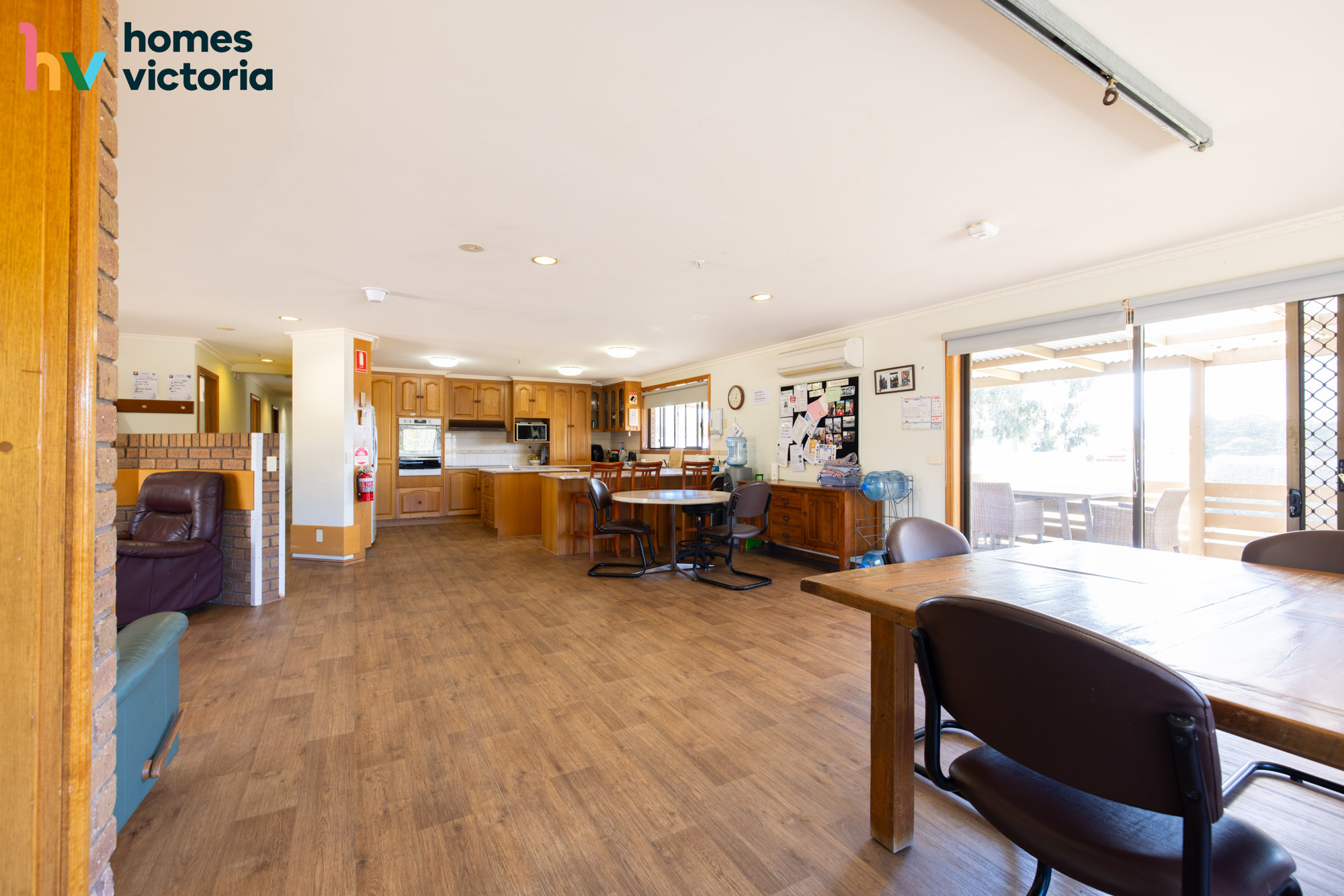 Spacious home in tranquil and private location — Home image 2
