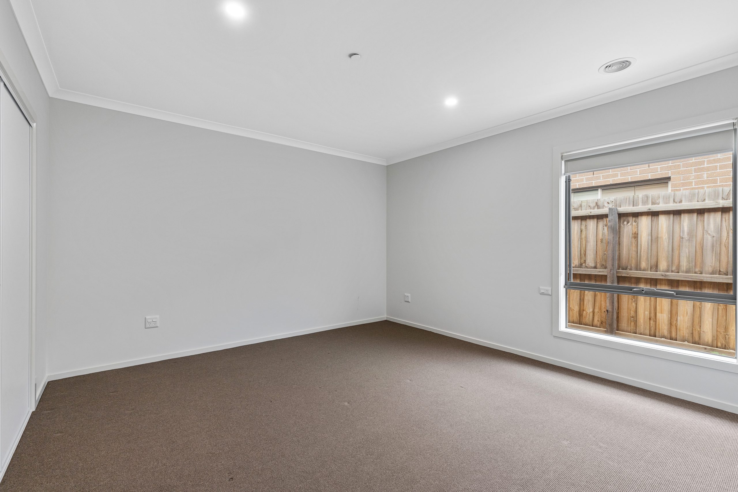 BATEMAN HPS - Harkness, Victoria in Harkness