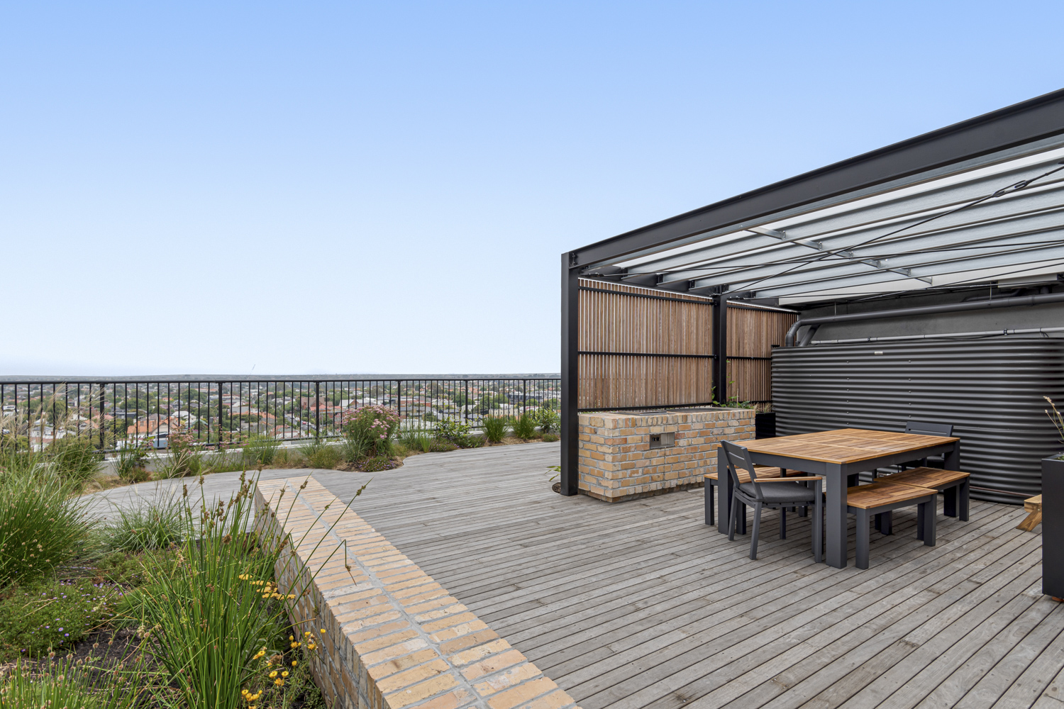 Exceptional Apartment Living in an Unrivalled Location — Home image 8