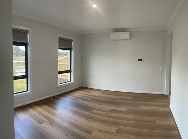 Rockbank - 3 Bedroom House, Seeking Housemates HPS, FA, IL & SIL — Home image 6