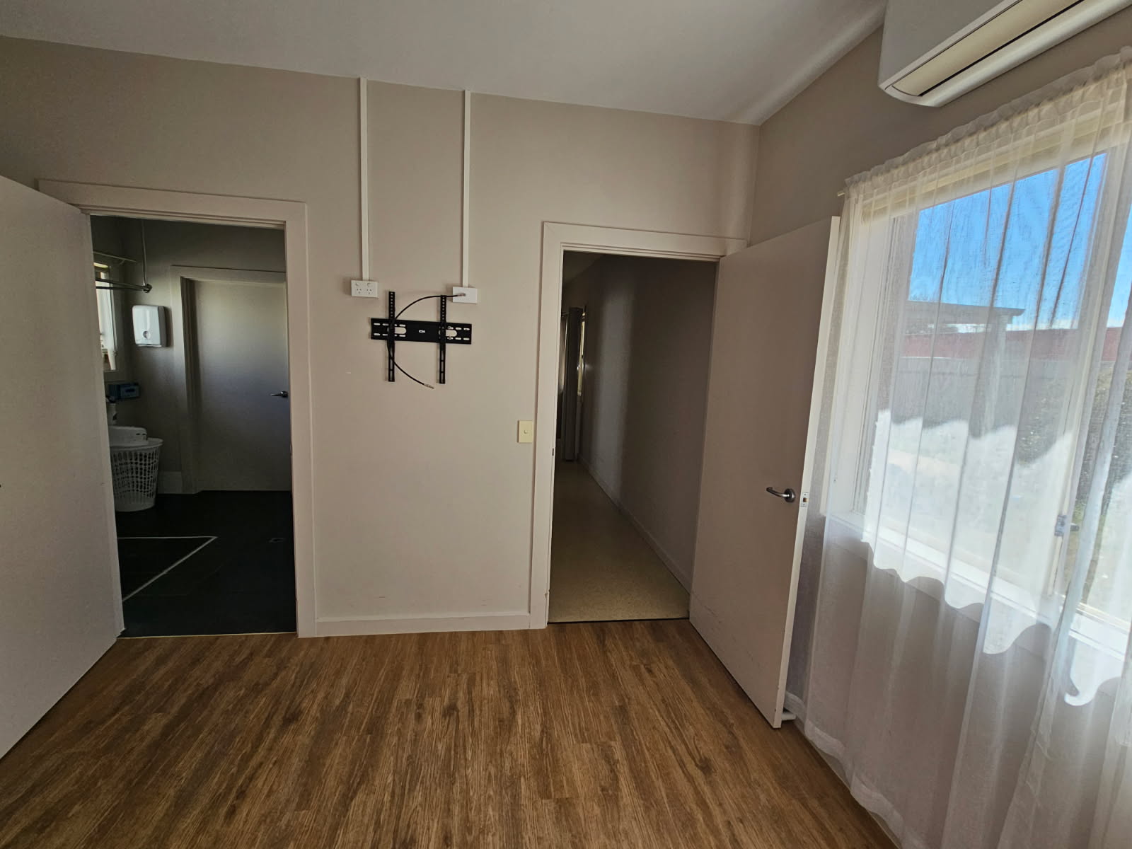 Port Pirie - 1 Vacancy 2 Bedroom Residence Basic — Home image 4