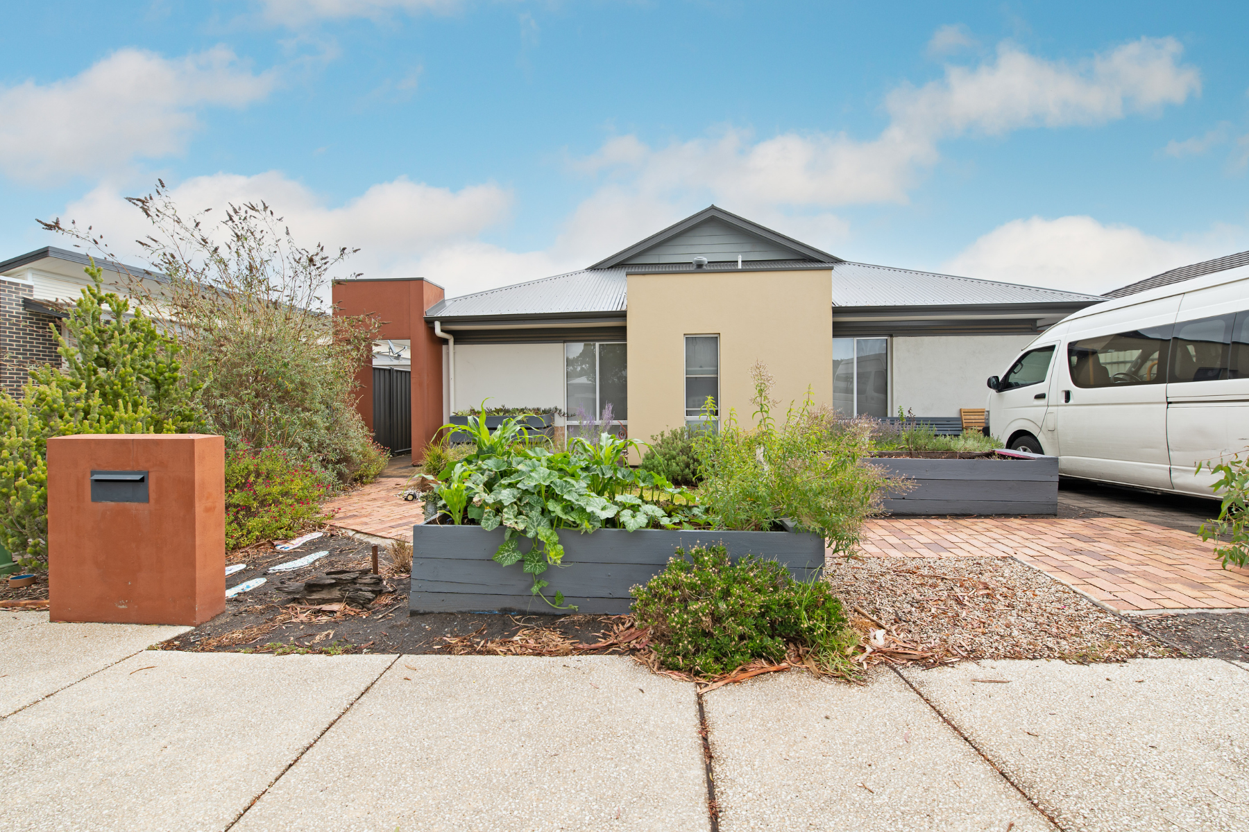 Comfortable Living in Craigburn Farm in Craigburn Farm