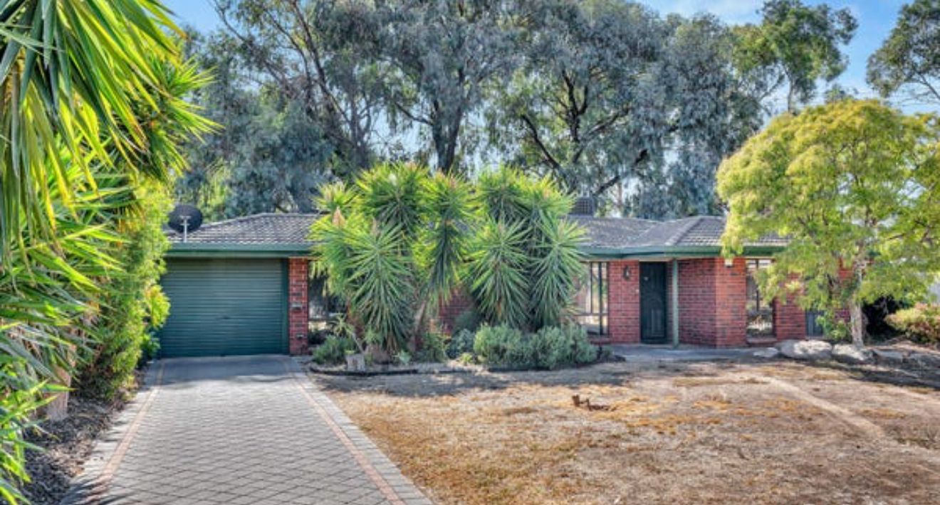 Lennox Dr Paralowie, SA 5108 in Paralowie
