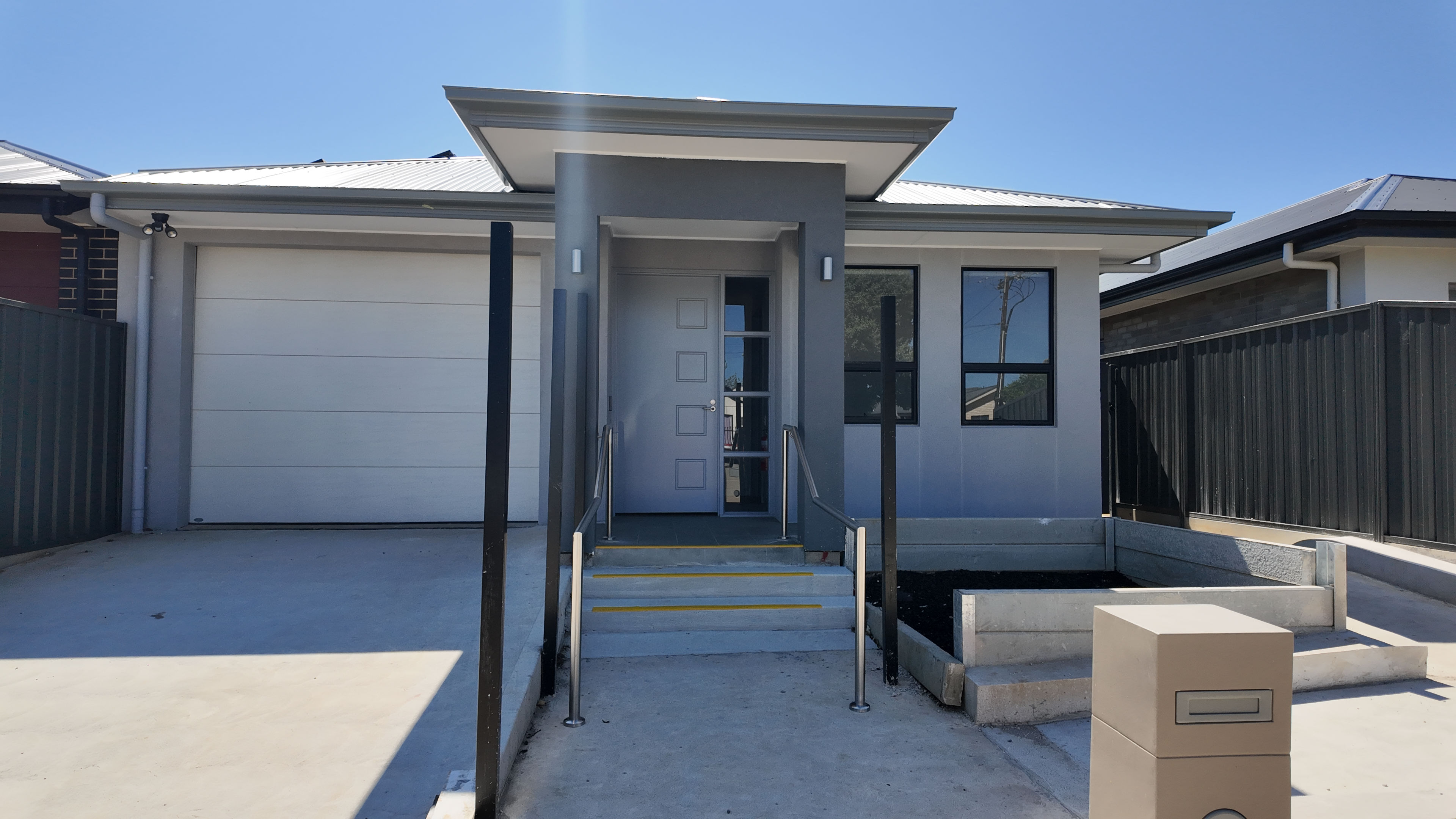 IMMACULATE SDA Home - 2 bedrooms Available with OOA--Port Adelaide in Gillman