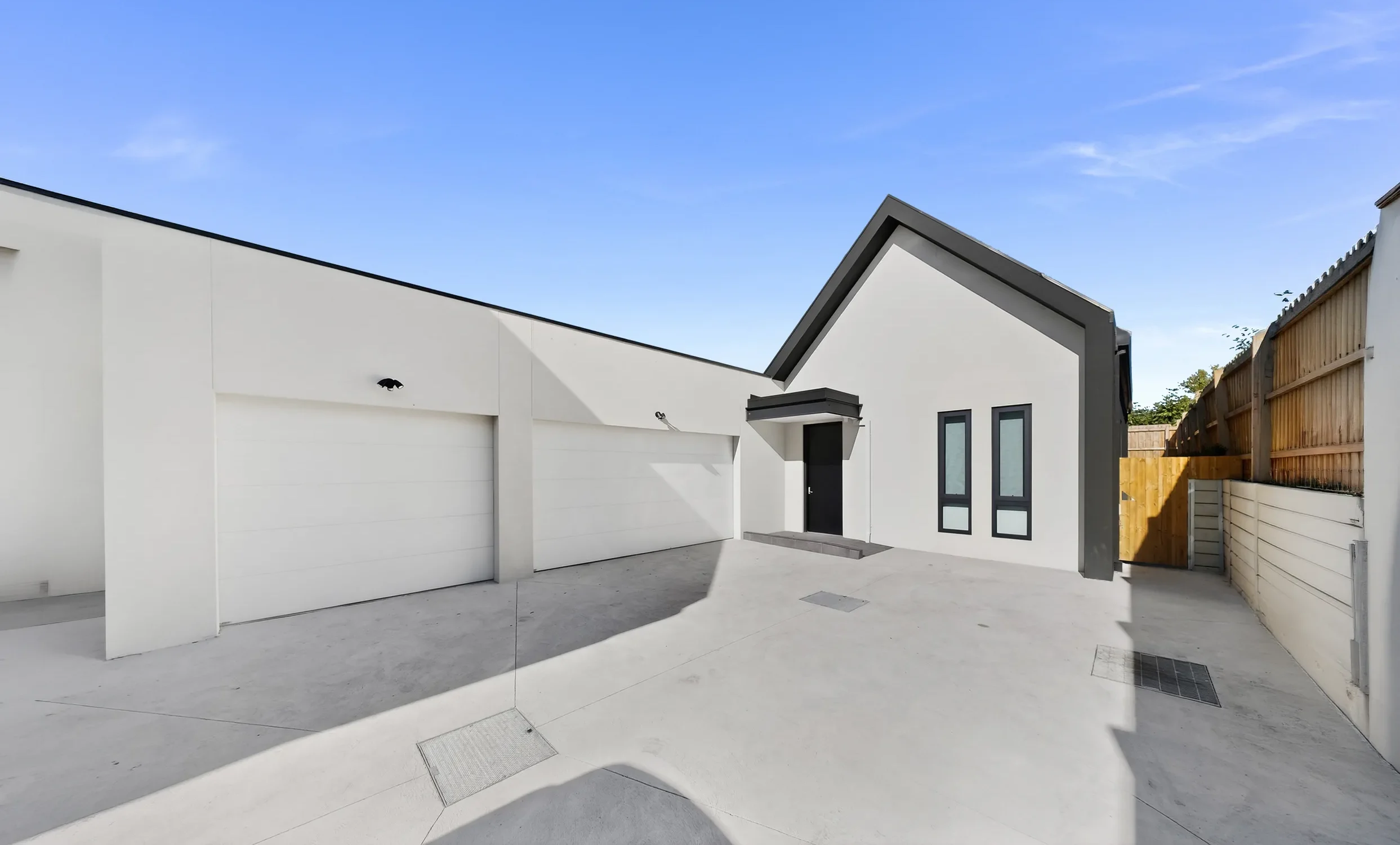 Bulleen HPS IL FA Category SDA - 3 Ensuites + OOA in Bulleen