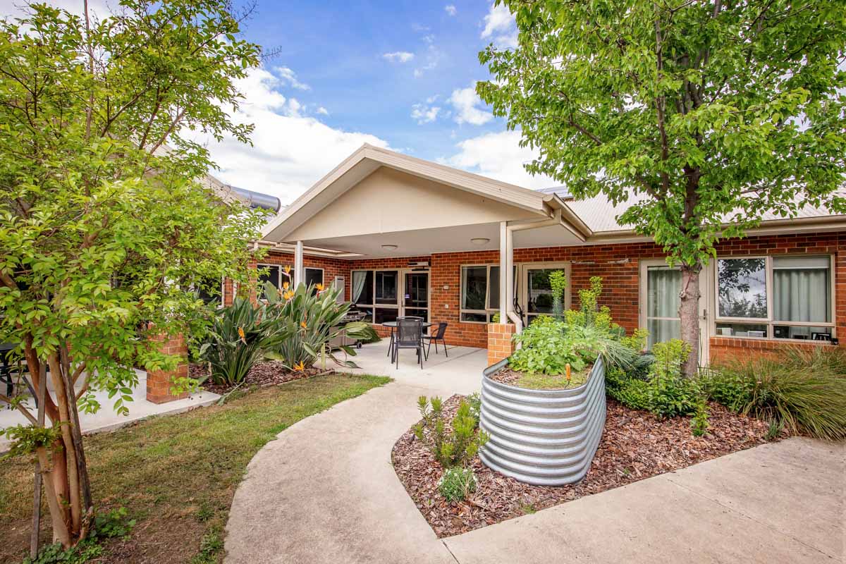 Enjoy living in a quiet, friendly neighbourhood with close access to shops. in Wodonga