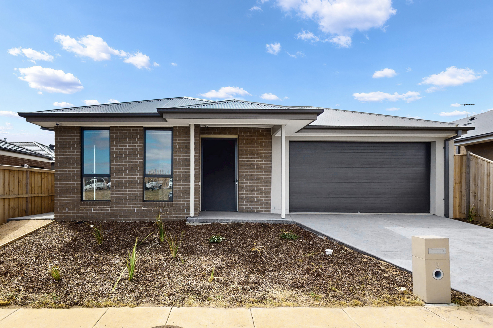 INDEPANTANT LIVING AT ITS BEST IN THIS CO-LIVING HOME in Winter Valley