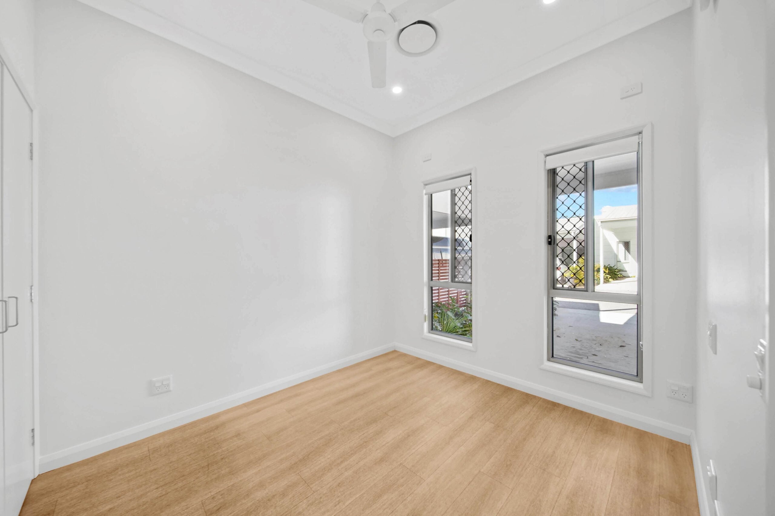 21/8 Hazelnut Court, Loganlea QLD 4131 — Home image 2