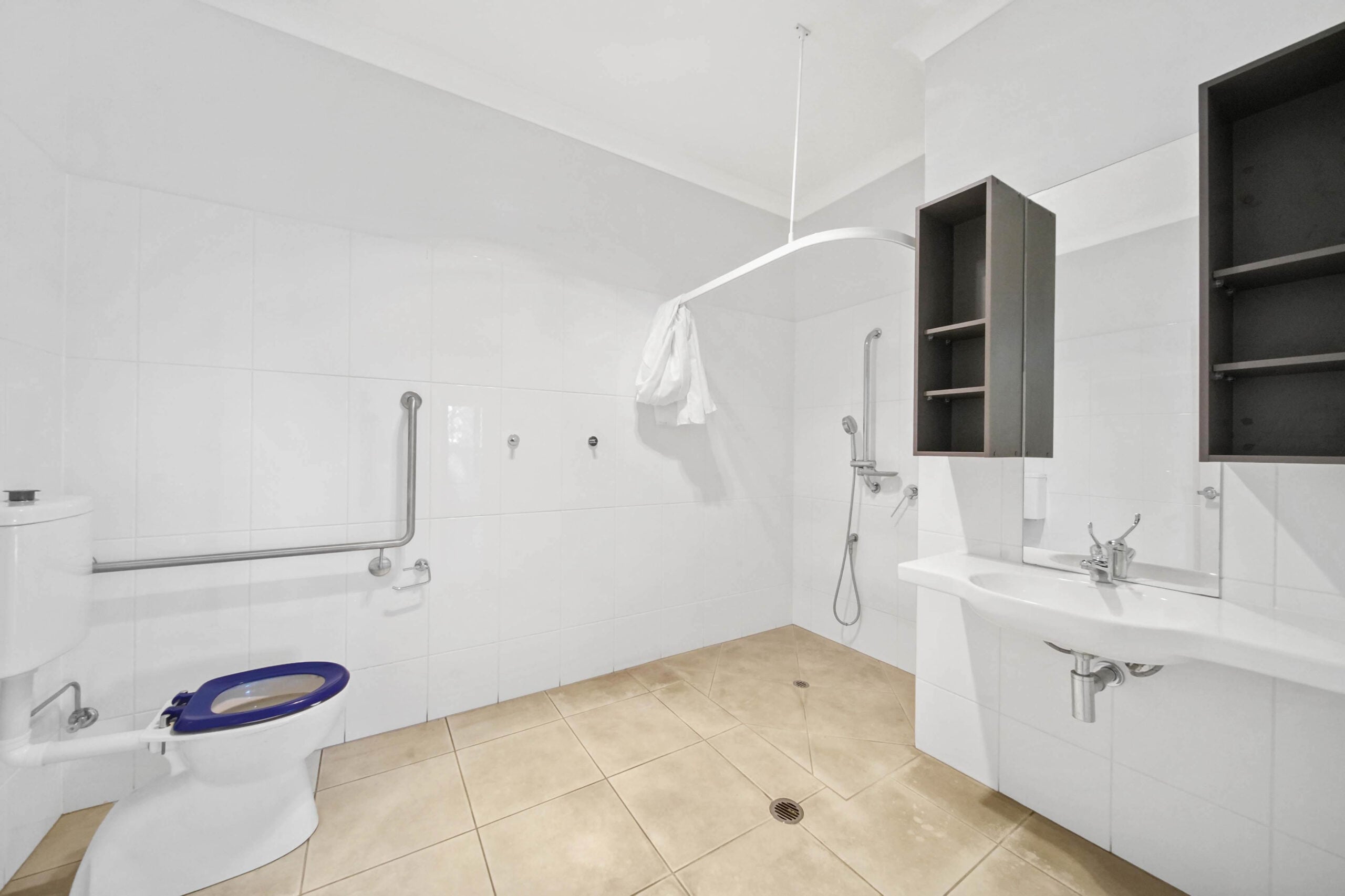 21/8 Hazelnut Court, Loganlea QLD 4131 — Home image 5
