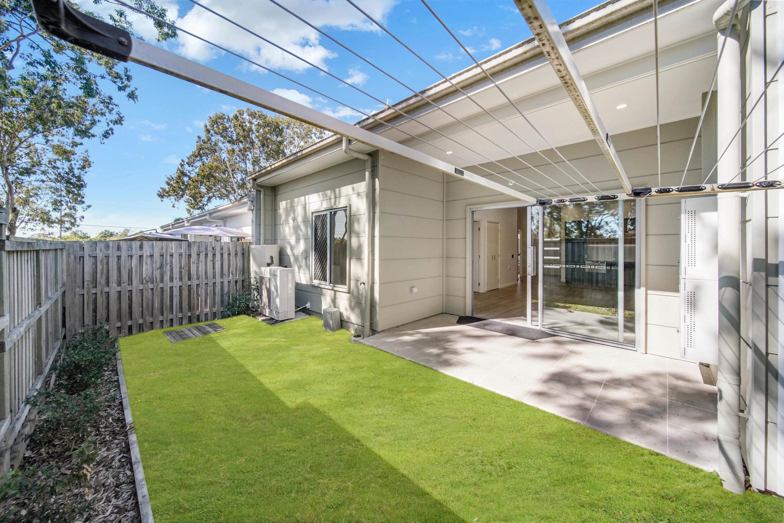 21/8 Hazelnut Court, Loganlea QLD 4131 — Home image 8