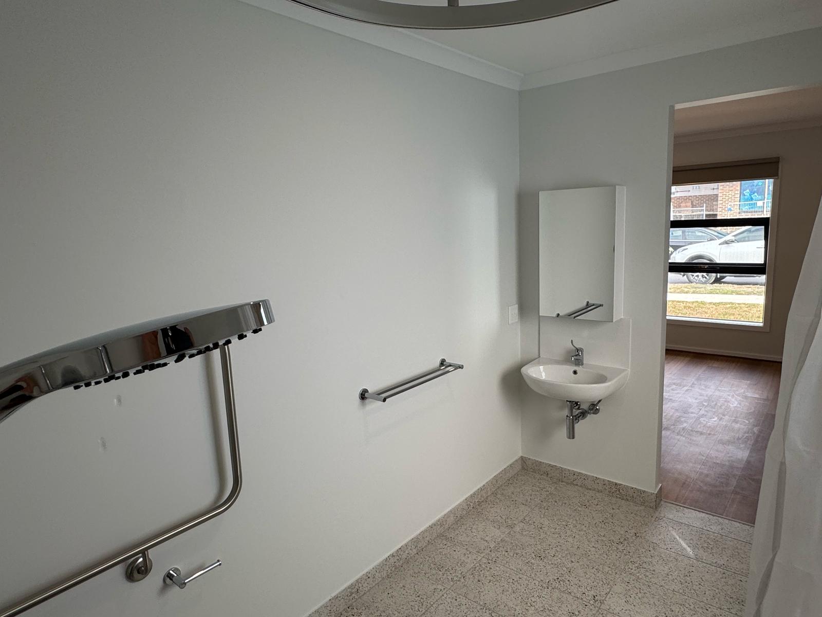 HPS SDA 3 BEDROOM HOUSE AVAILABLE IN ST. ALBANS — Home image 6