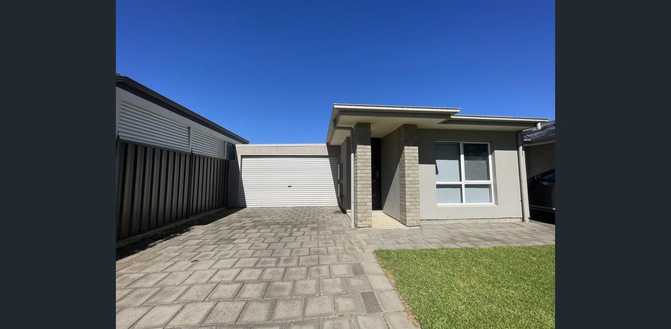House in Sturt with 18 year old female housmate! — Home image 4