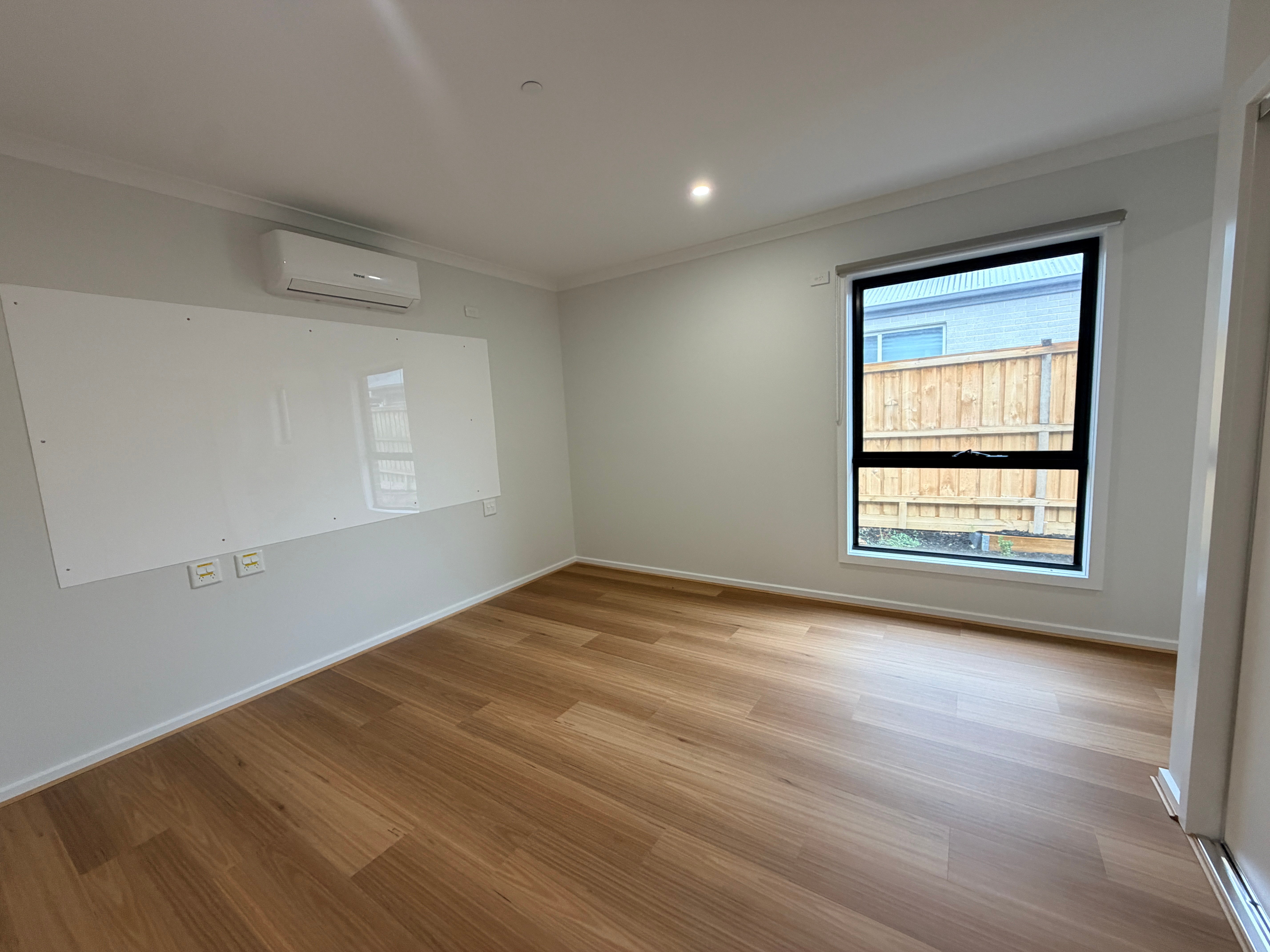 Move-In Ready Accessible Home – Spacious 2 + OOA HPS | Last Room Available — Home image 8
