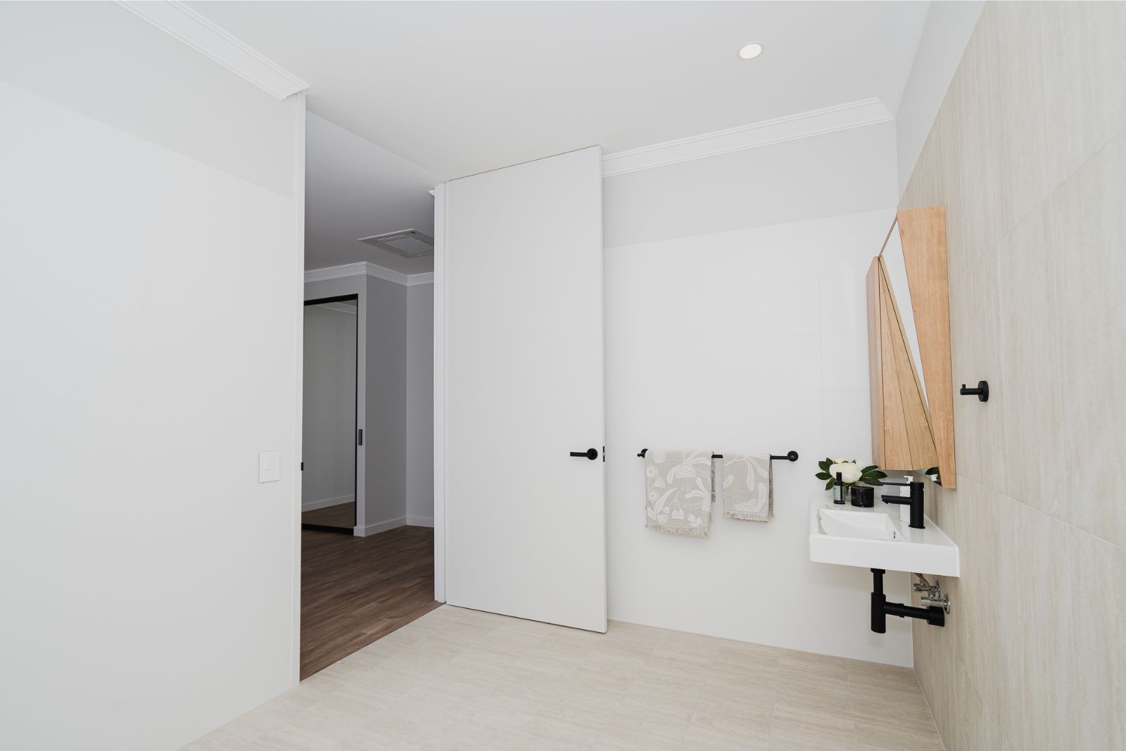 Luxury Three Bedroom Home For Sharing Disability Accommodation — Home image 12
