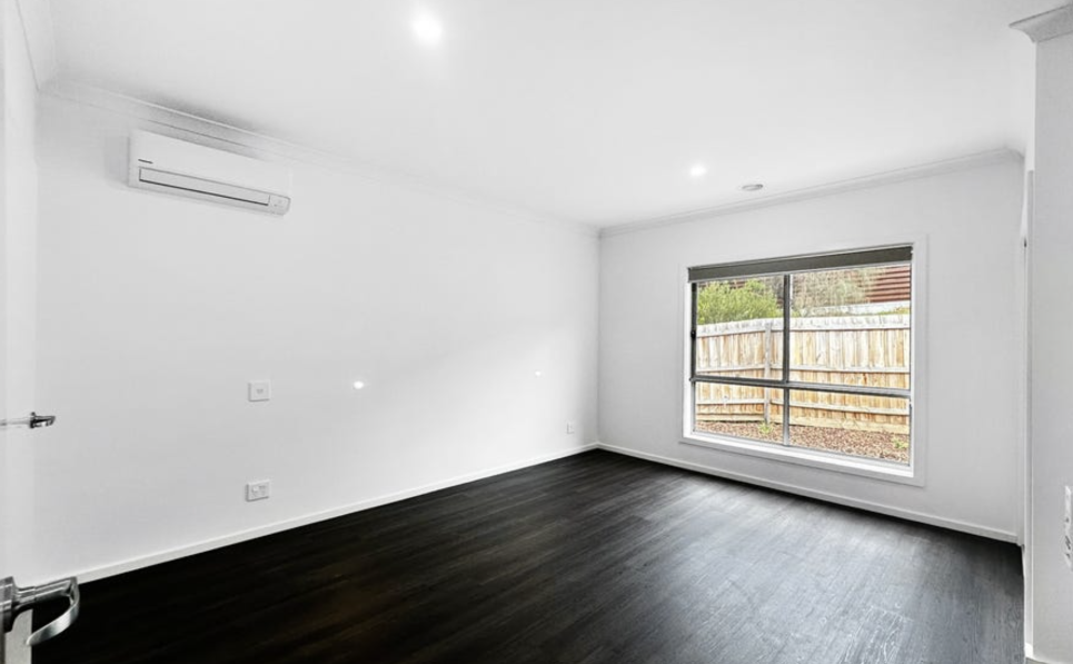 3 BR 2 RES Robust SDA House with OOA – Darley VIC — Home image 4