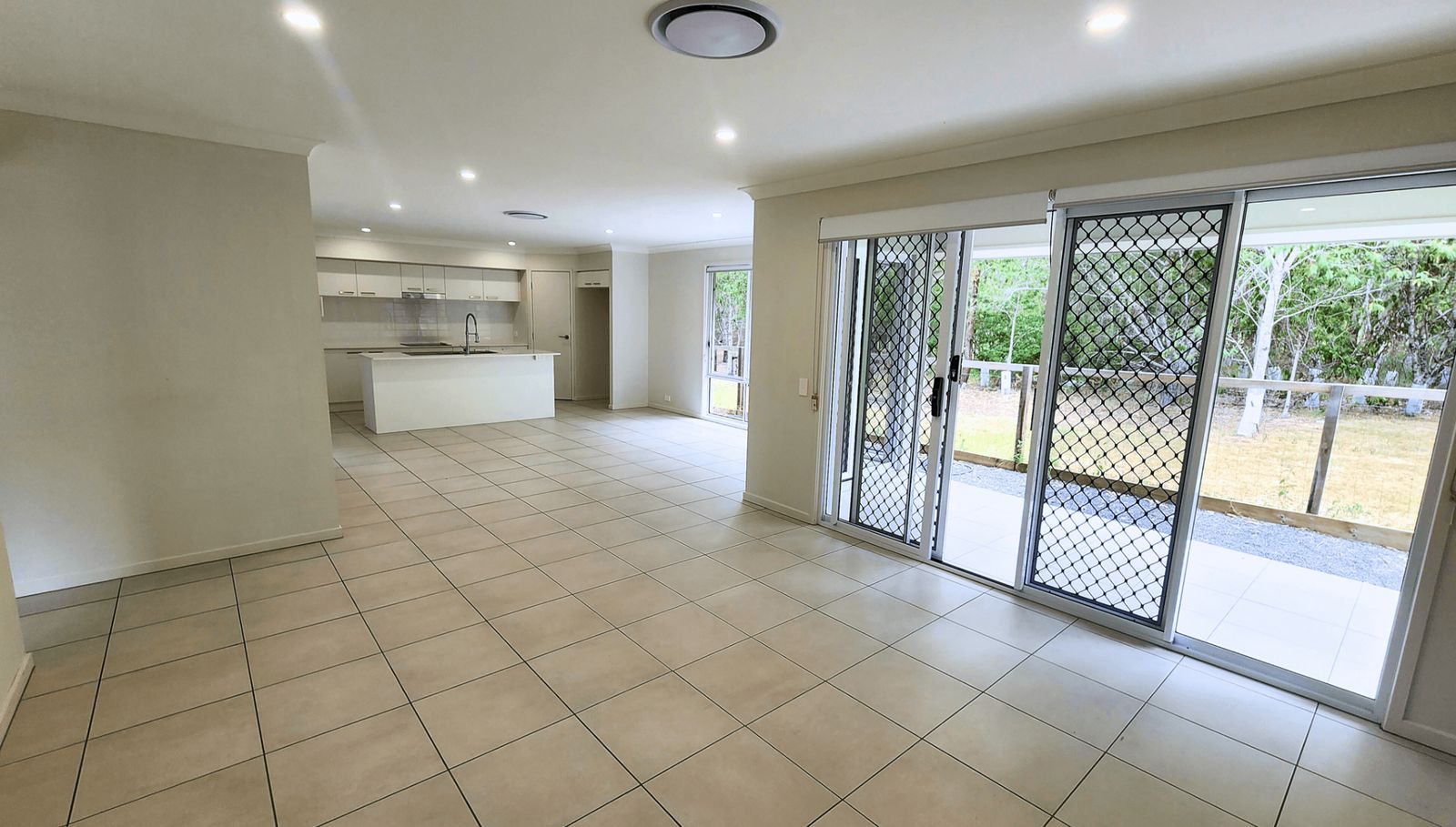 ROSEWOOD - SIL,MTA, STA — Home image 3
