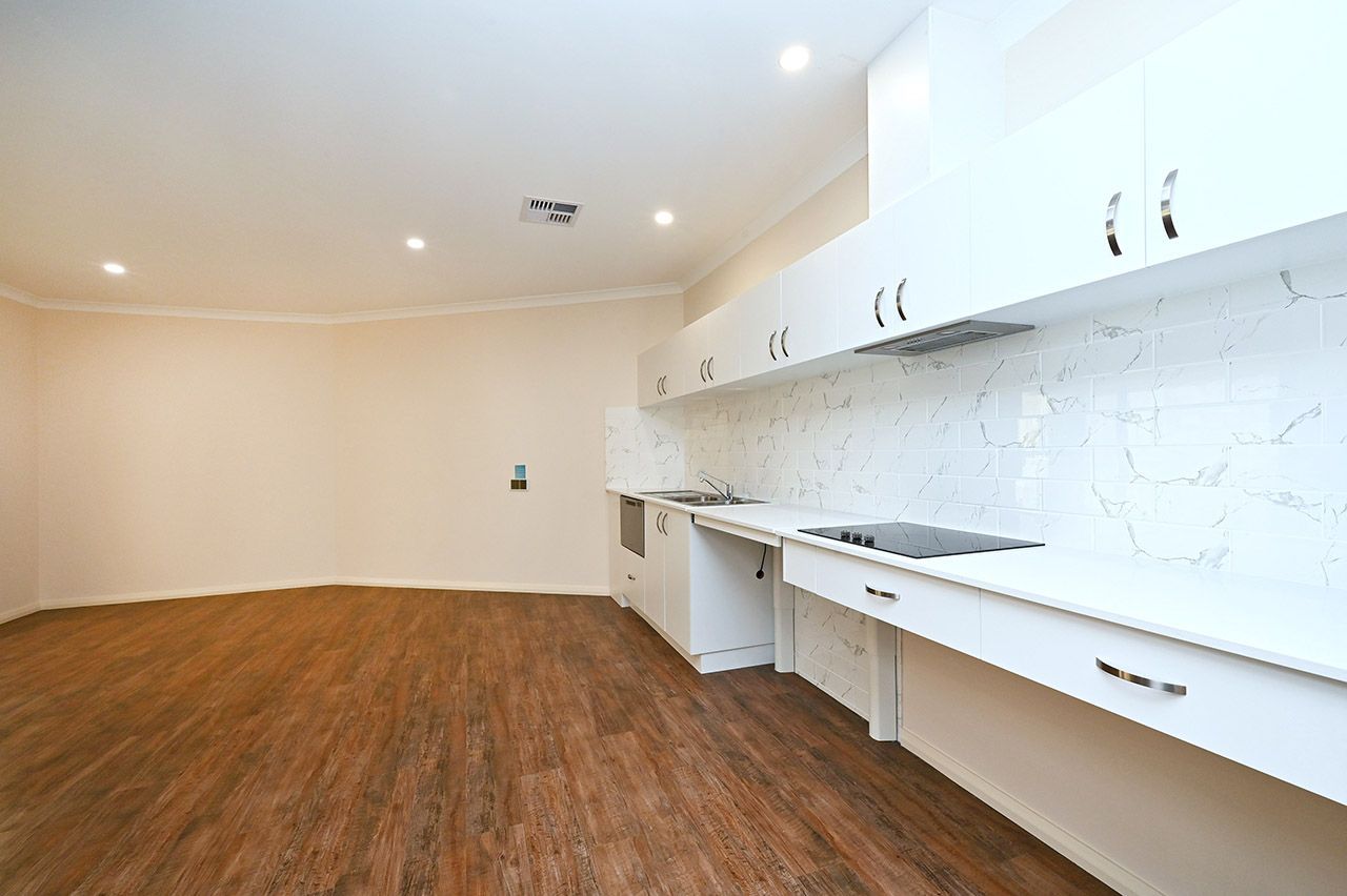 Solo Parkside Villa Living in Balga in Balga