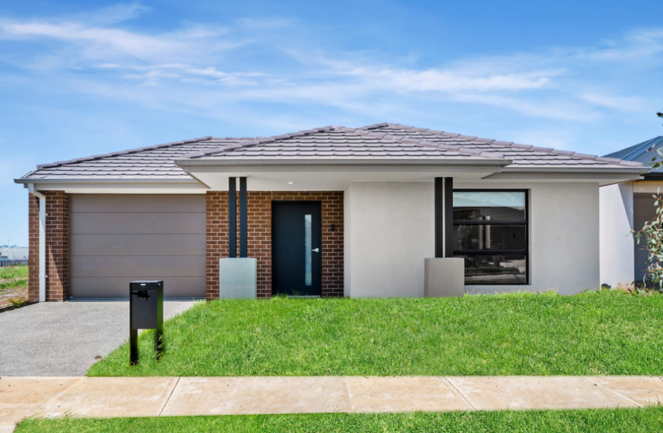 Cranbourne East - SDA in Cranbourne East