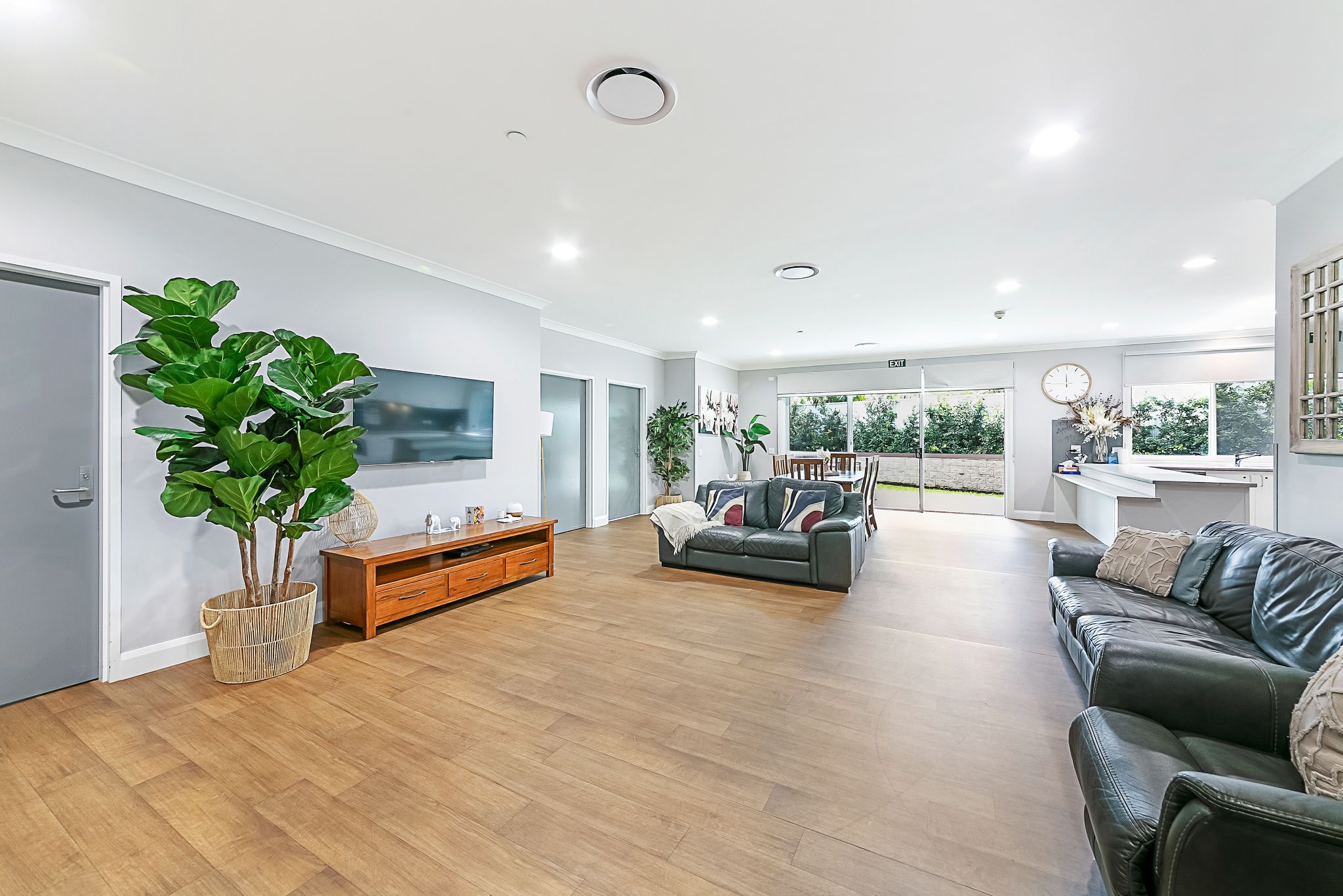 Accessible living near Shellharbour Beach - available now! — Home image 3