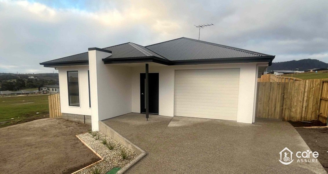High Physical Support Home in Old Beach | 2+ OOA | Immediately Available in Old Beach