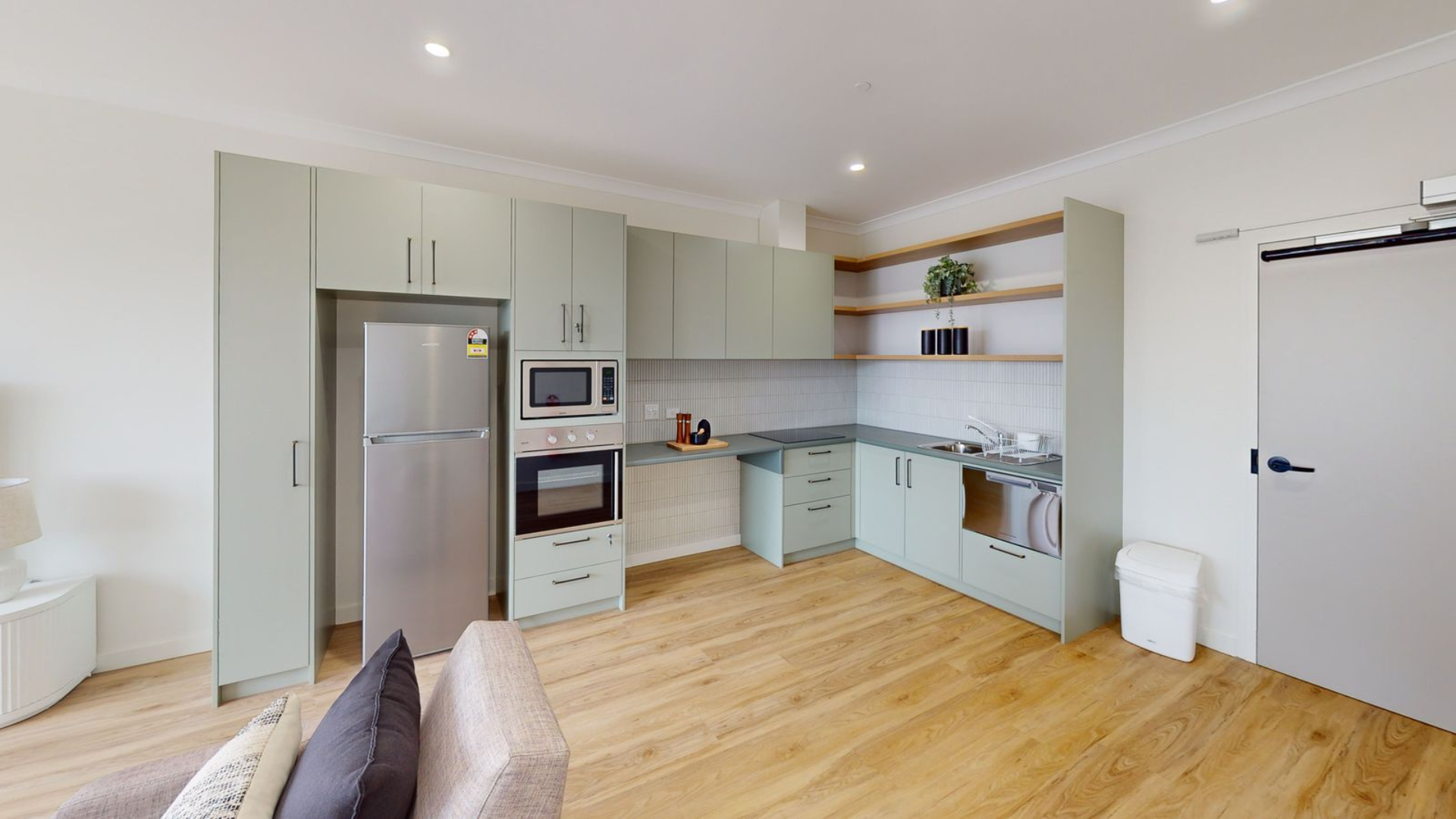 Bradbury, Campbelltown, NSW - House & Villa — Home image 3