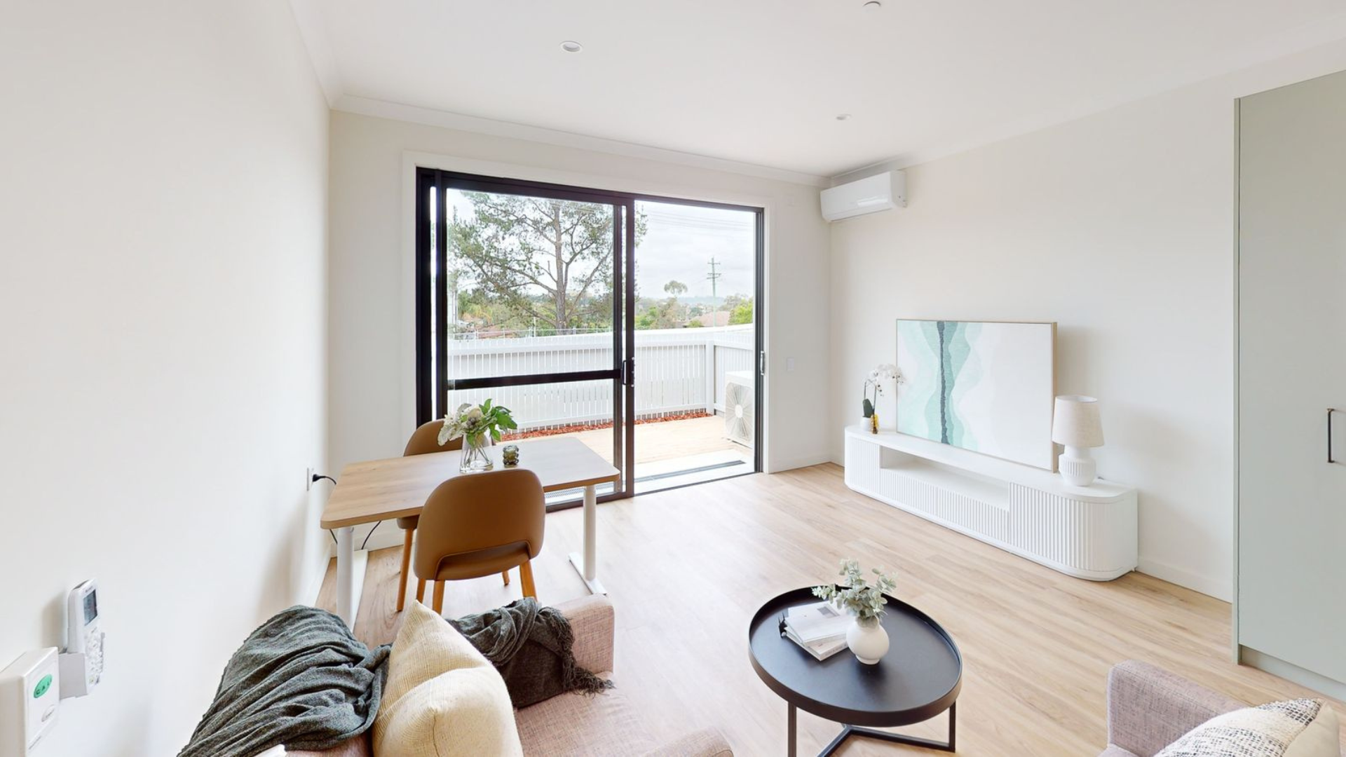 Bradbury, Campbelltown, NSW - House & Villa — Home image 5